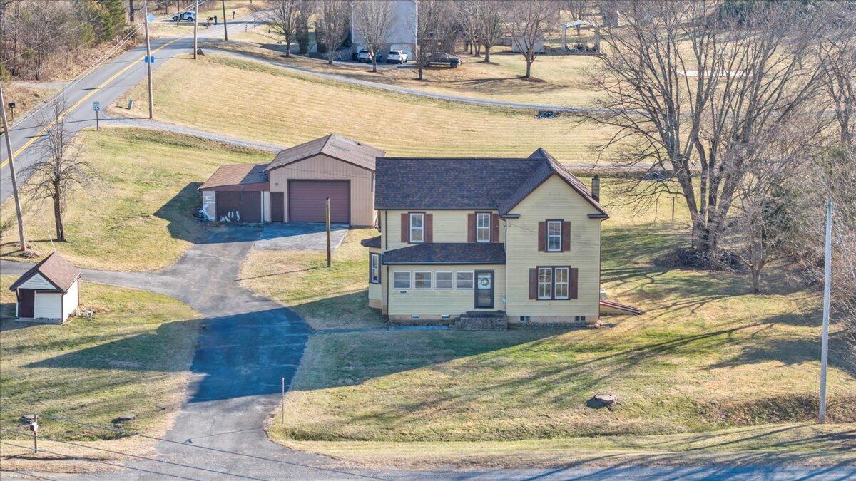 5402 Roanoke RD