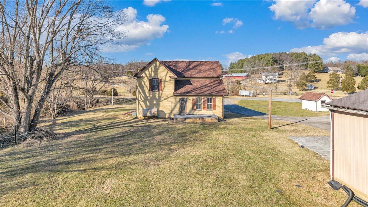 5402 Roanoke RD