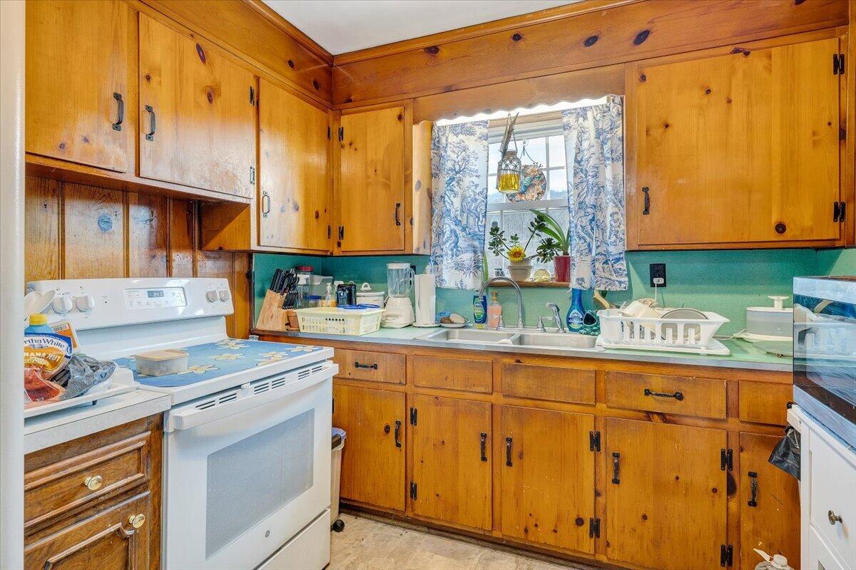 378 Archway RD