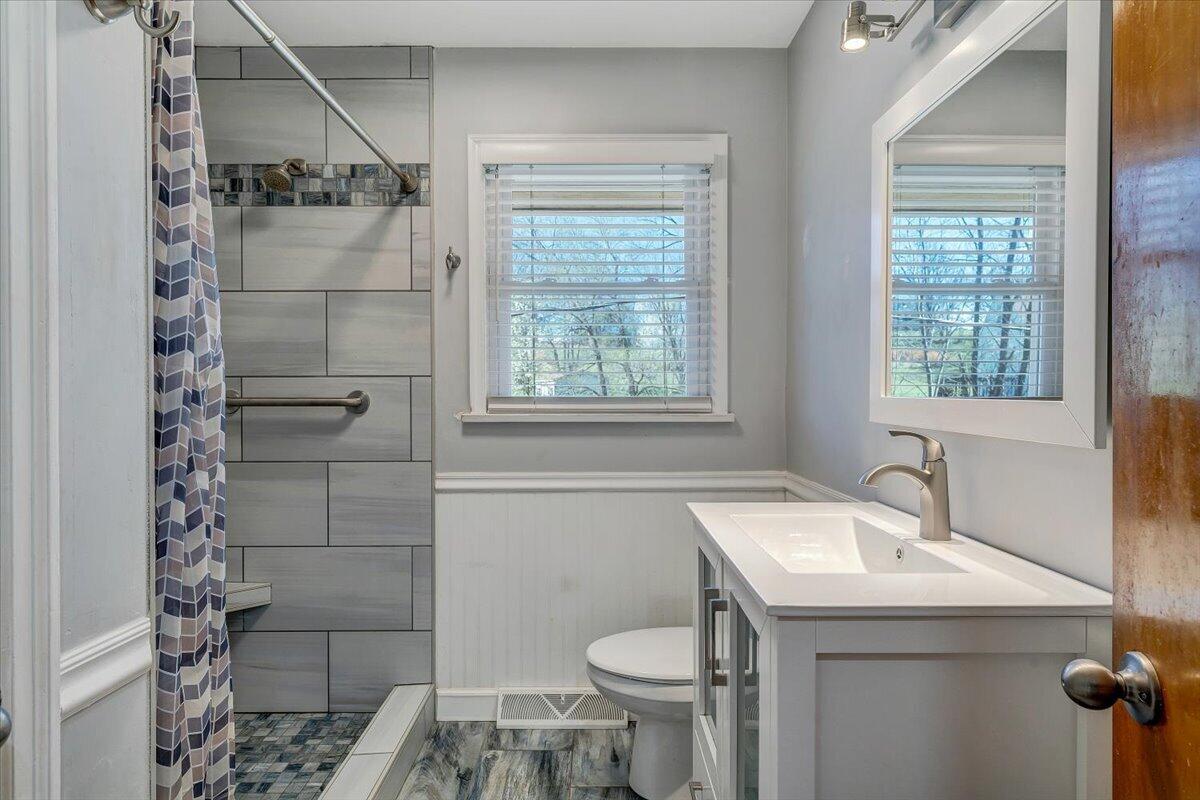 2129 Twelve Oclock Knob RD