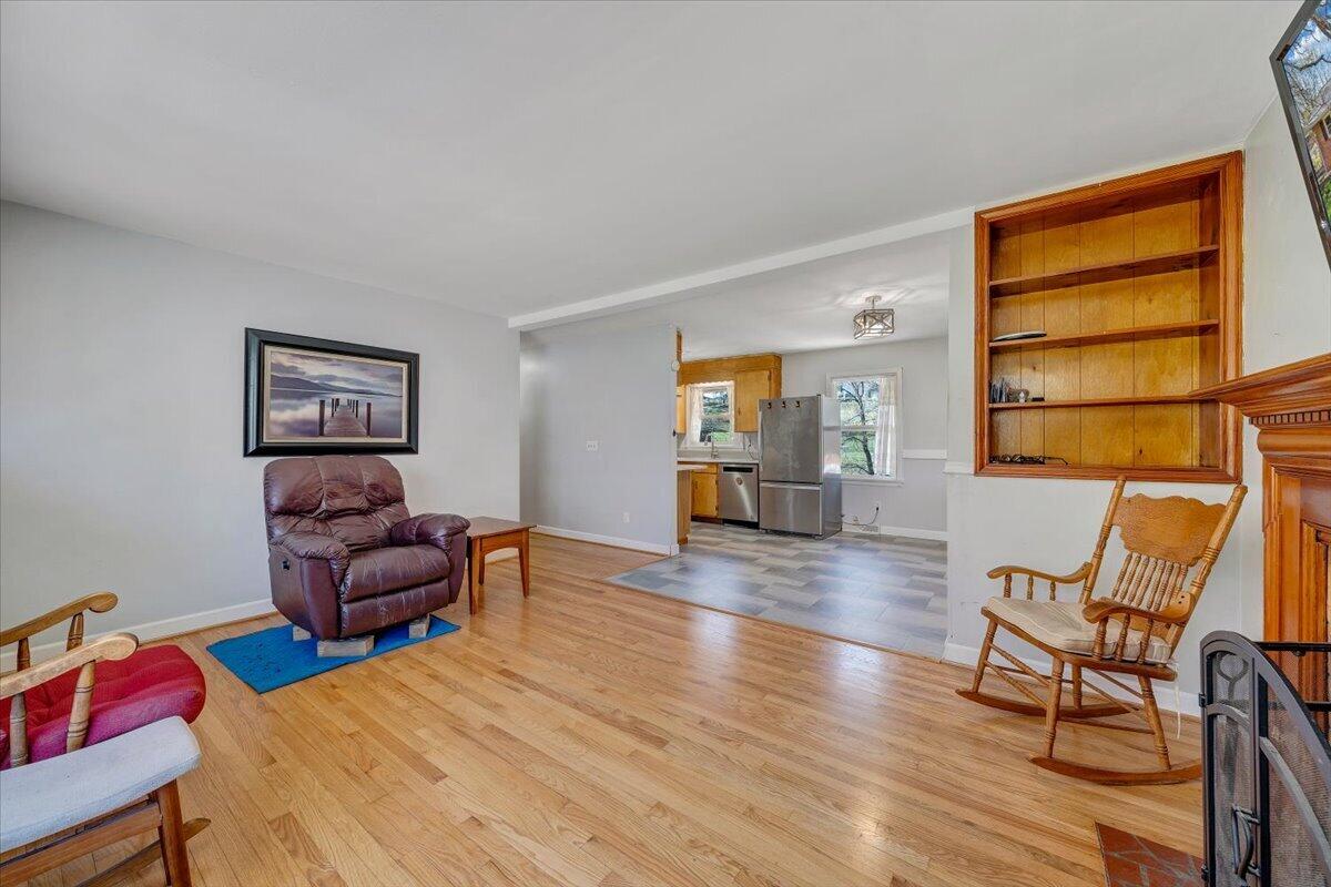 2129 Twelve Oclock Knob RD