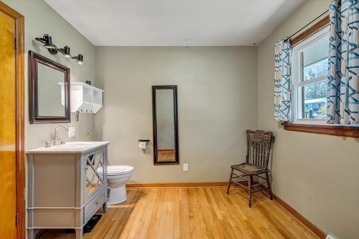 2129 Twelve Oclock Knob RD