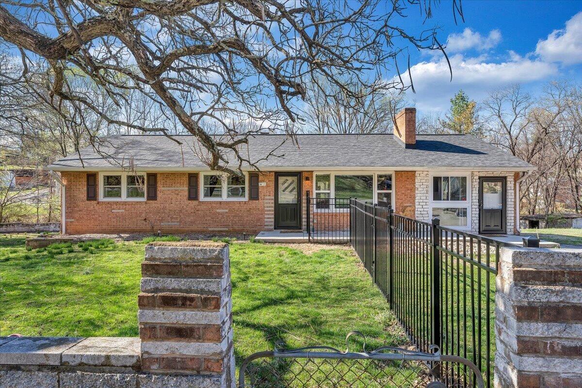 2129 Twelve Oclock Knob RD