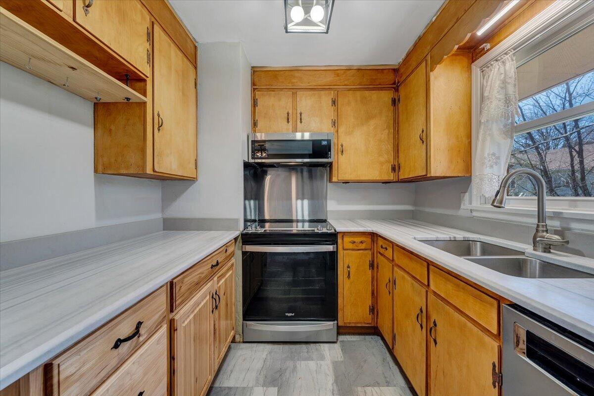 2129 Twelve Oclock Knob RD