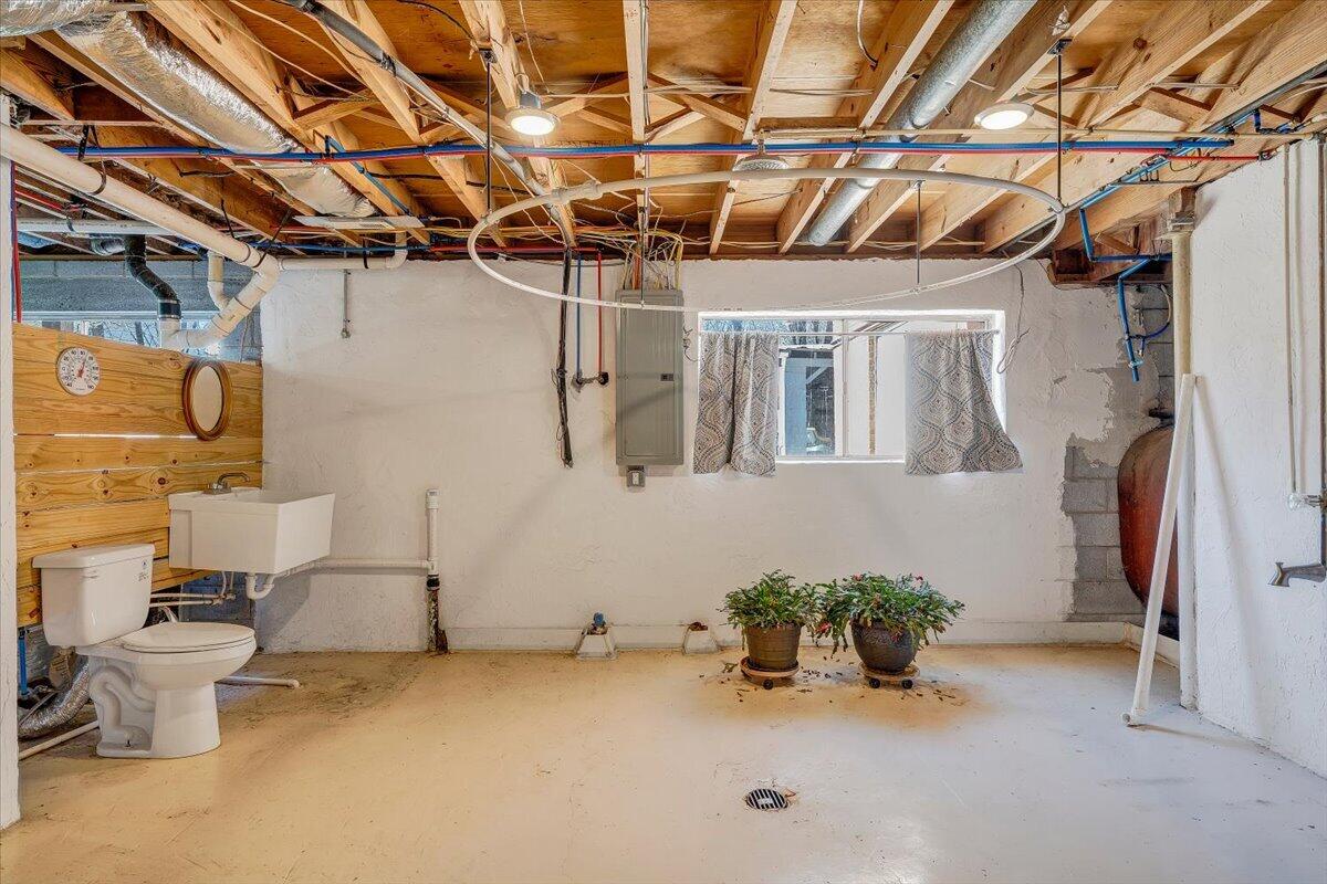 2129 Twelve Oclock Knob RD