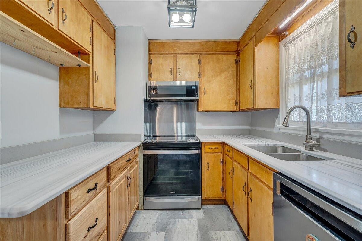 2129 Twelve Oclock Knob RD