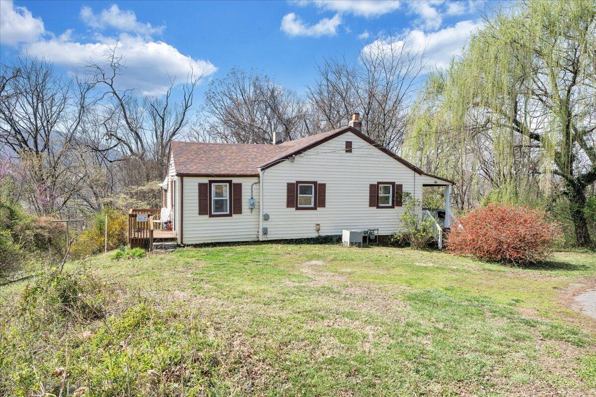 1433 Gladstone AVE SE