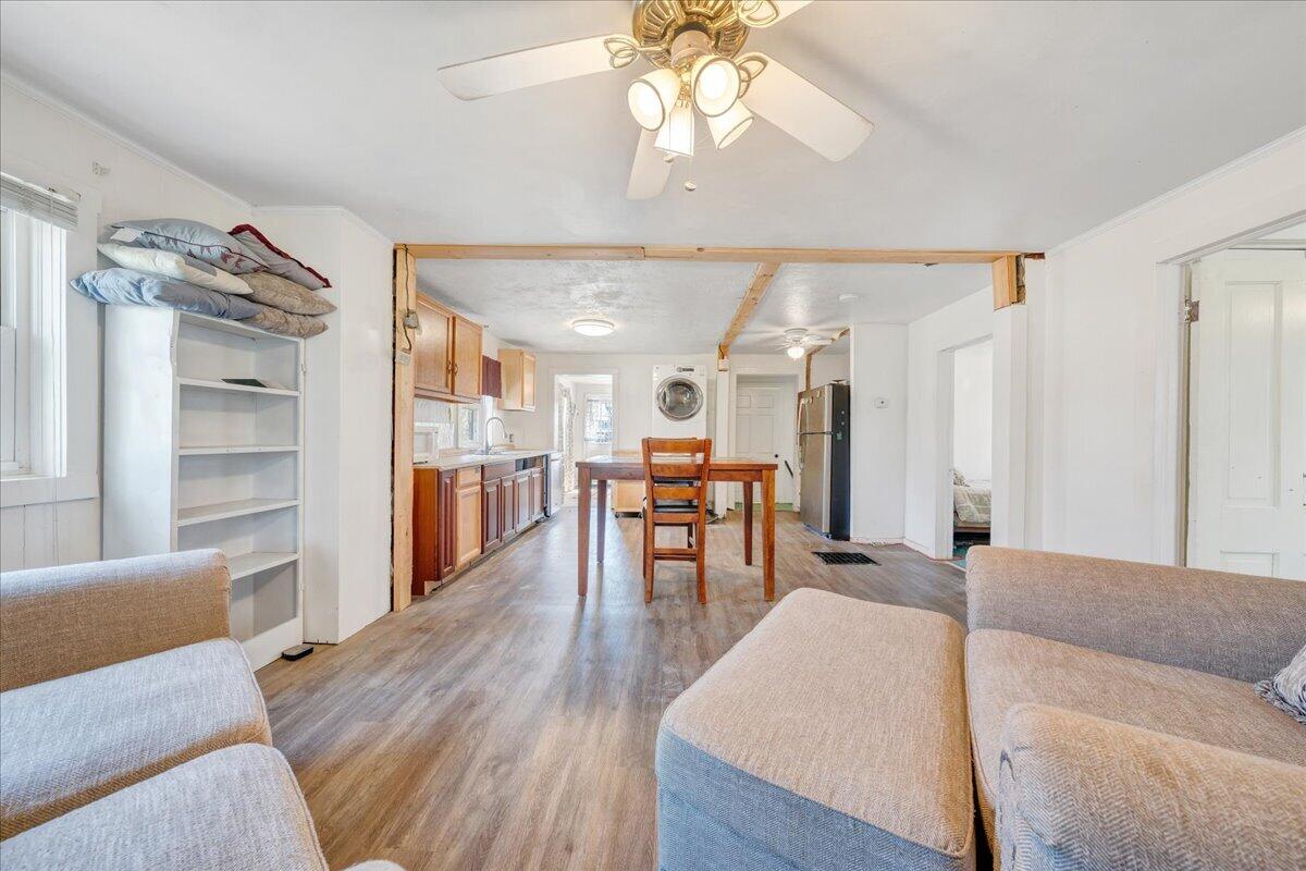 1433 Gladstone AVE SE