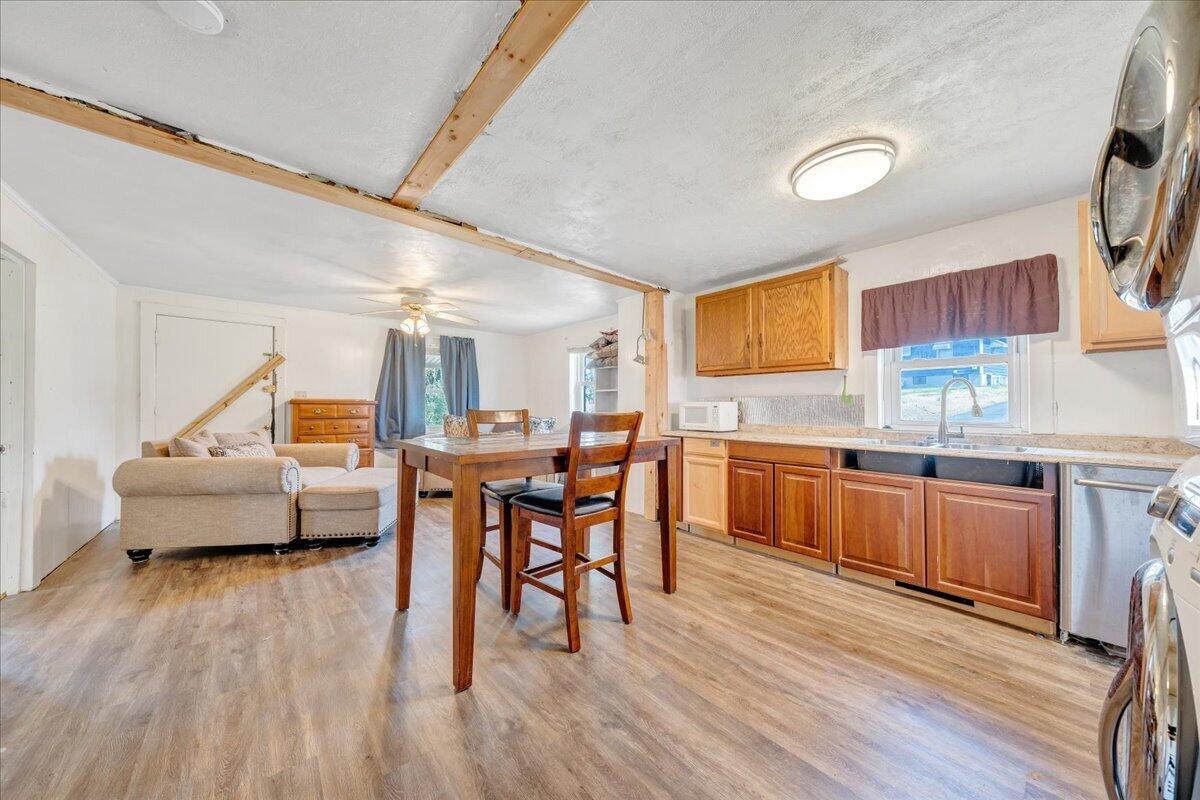 1433 Gladstone AVE SE