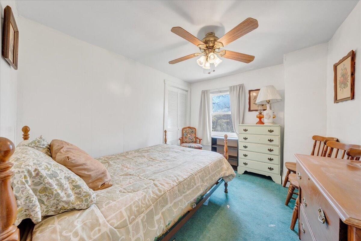 1433 Gladstone AVE SE