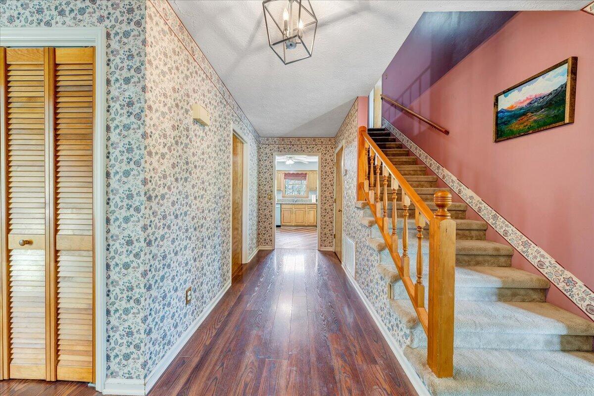 310 Sammys RD