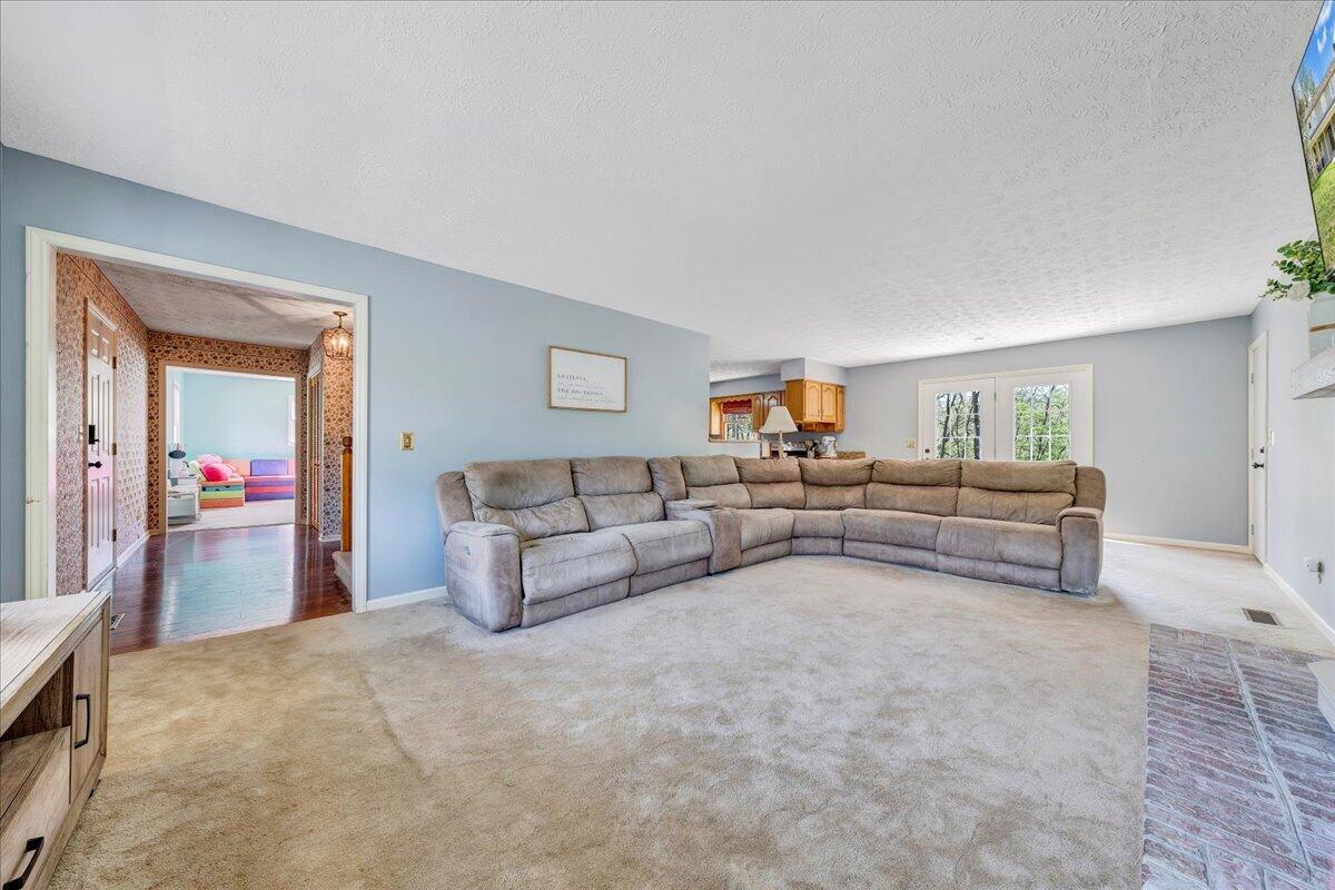 310 Sammys RD