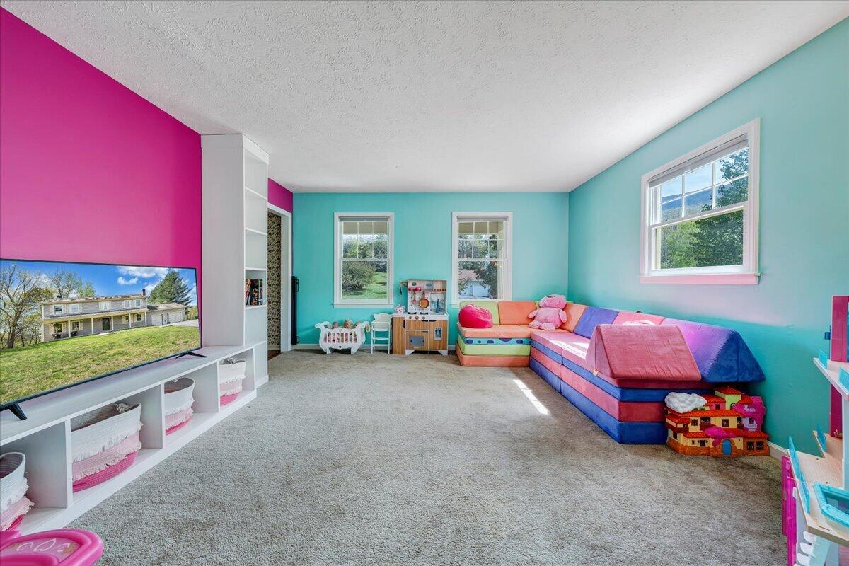 310 Sammys RD