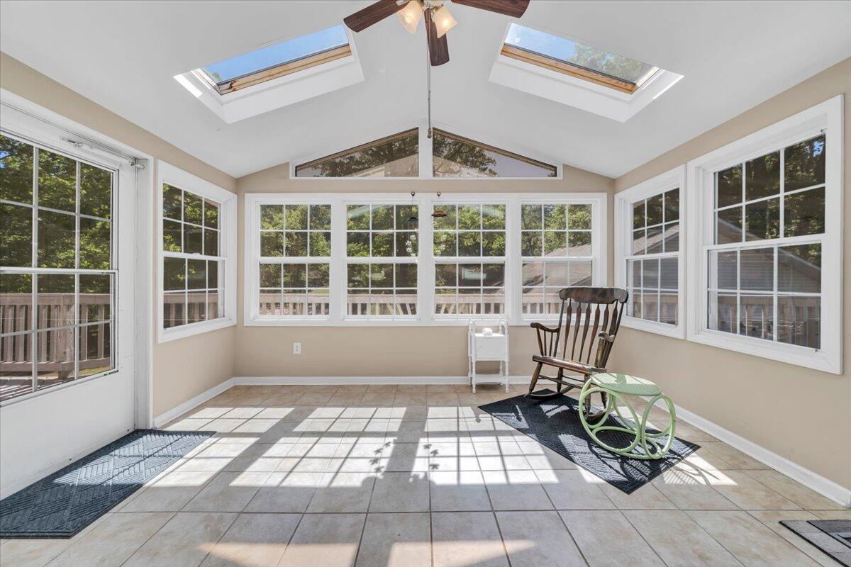 771 Oak DR