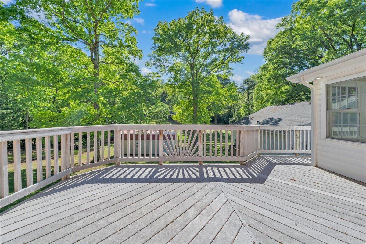 771 Oak DR