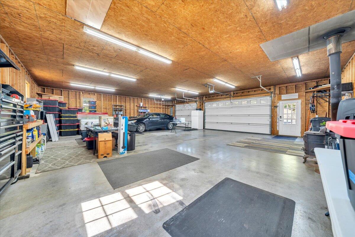 771 Oak DR