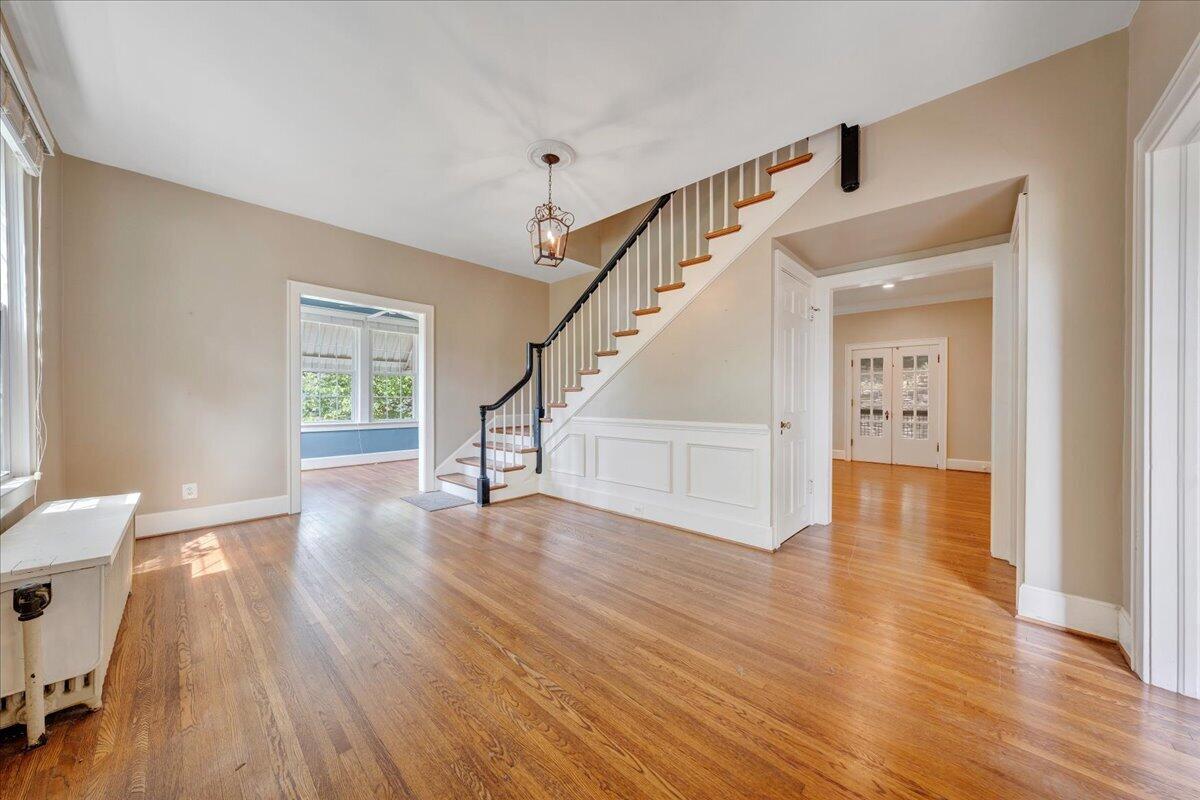 72 Bath ST
