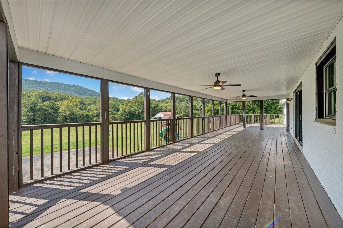 1503 Laymantown RD