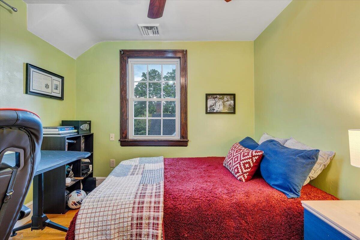2306 Berkley AVE SW