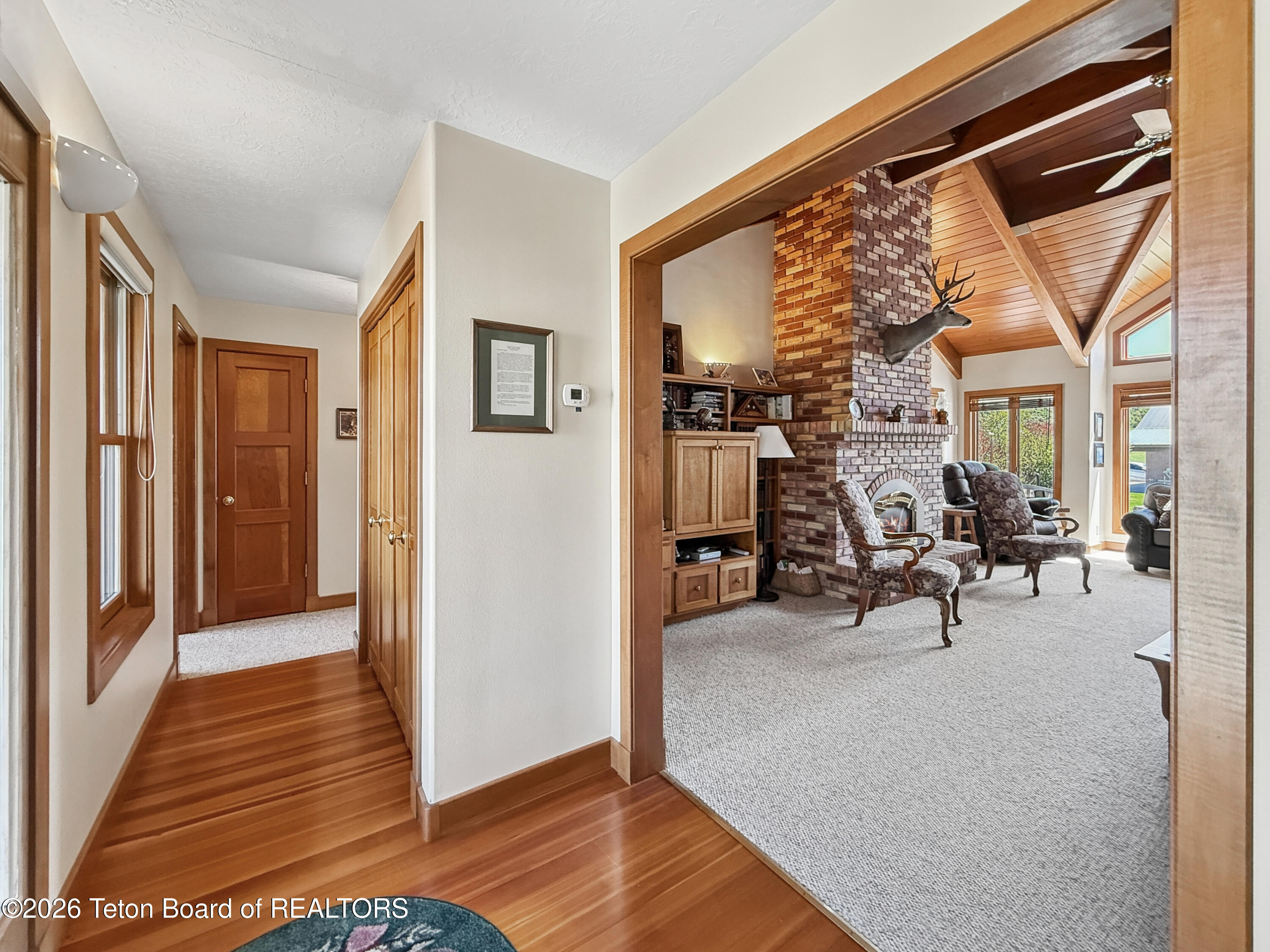 290 E 9TH Avenue