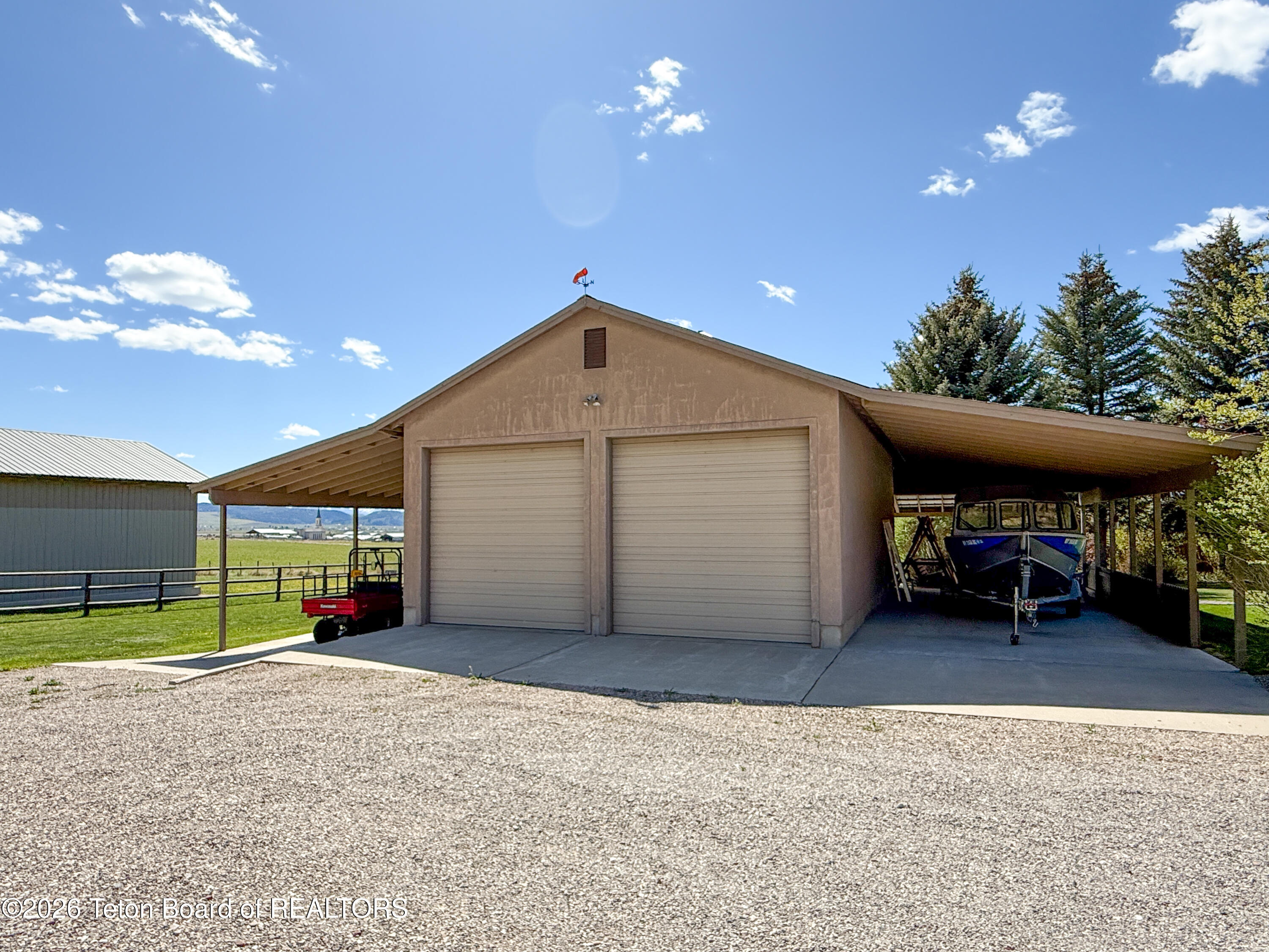 290 E 9TH Avenue