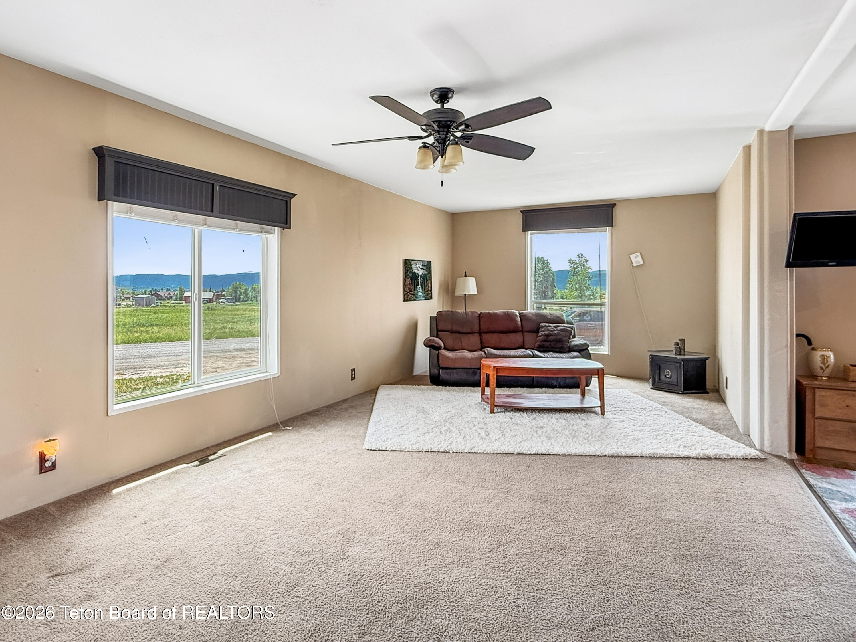 211 PONDEROSA Drive