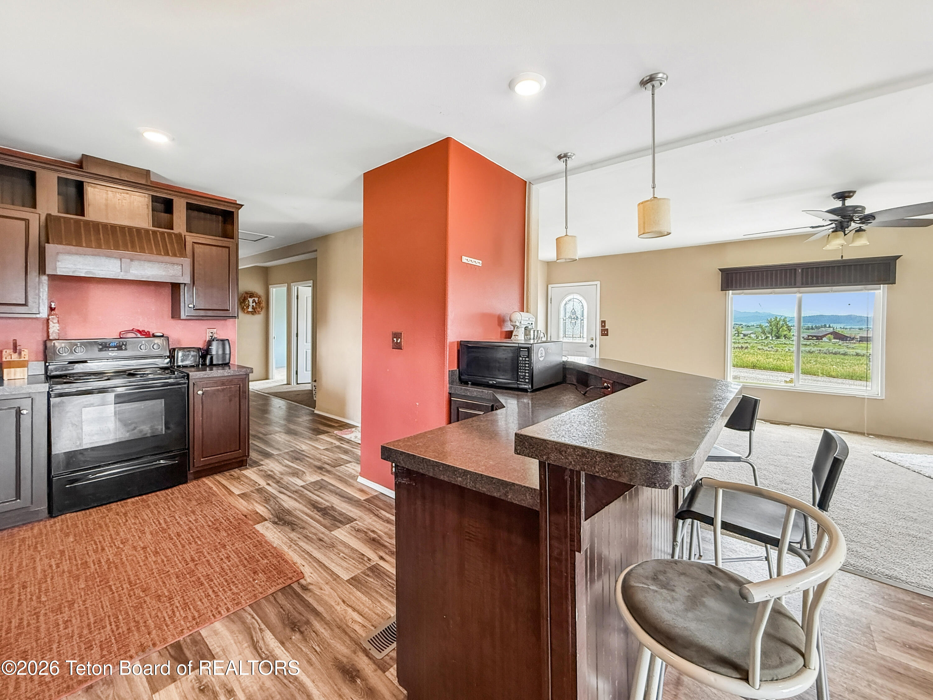 211 PONDEROSA Drive