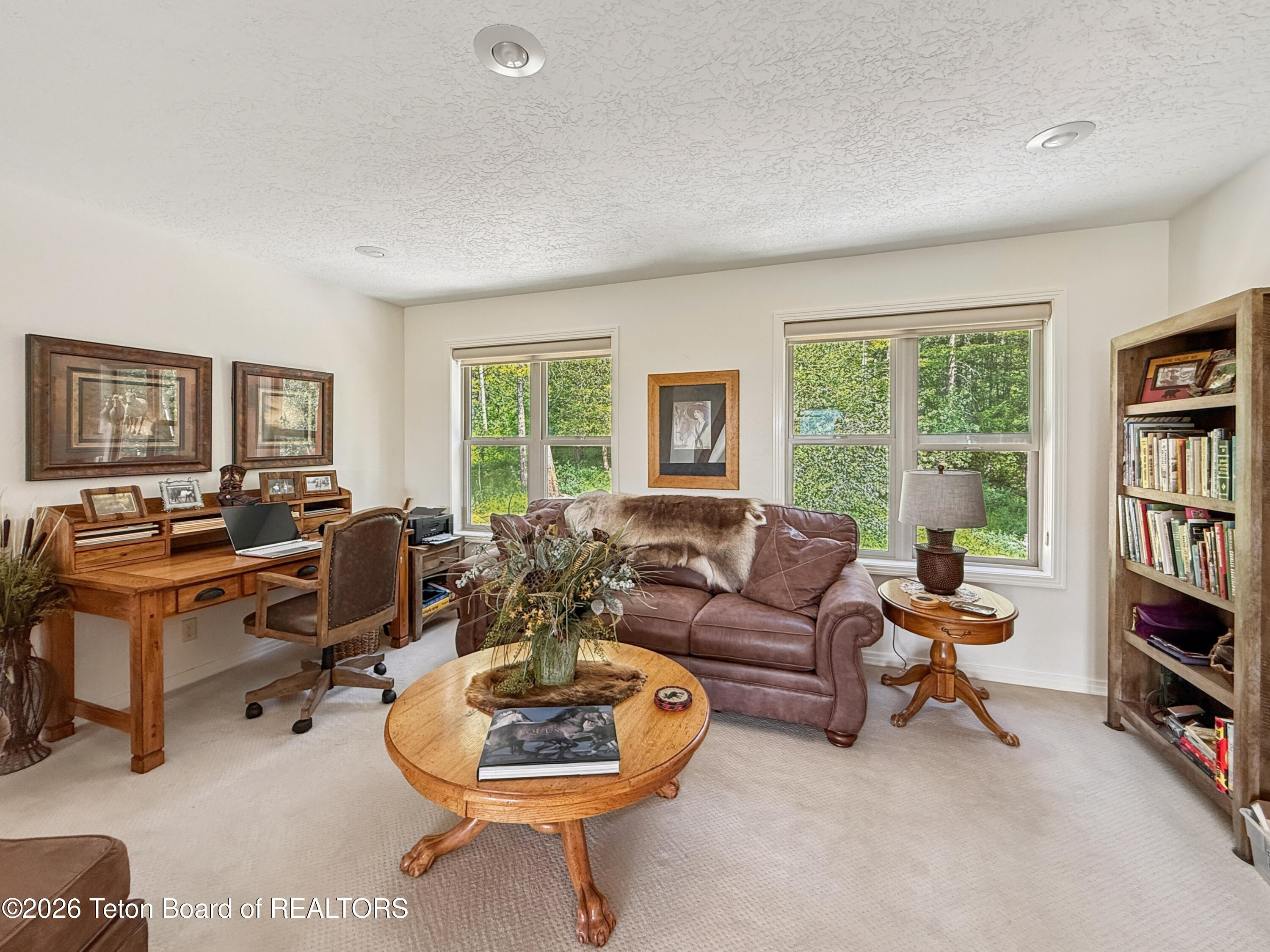 275 WOODLAND Drive