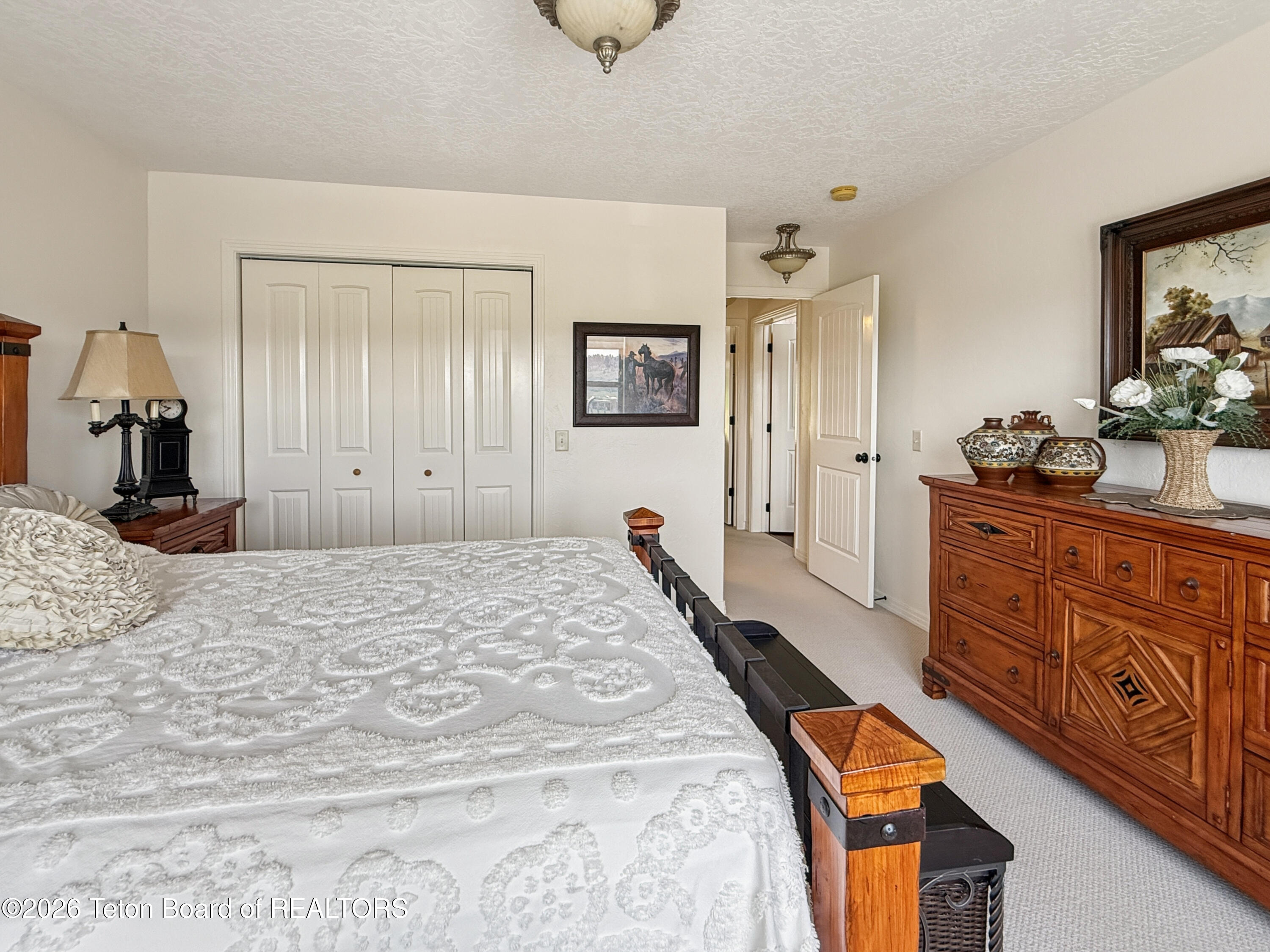275 WOODLAND Drive
