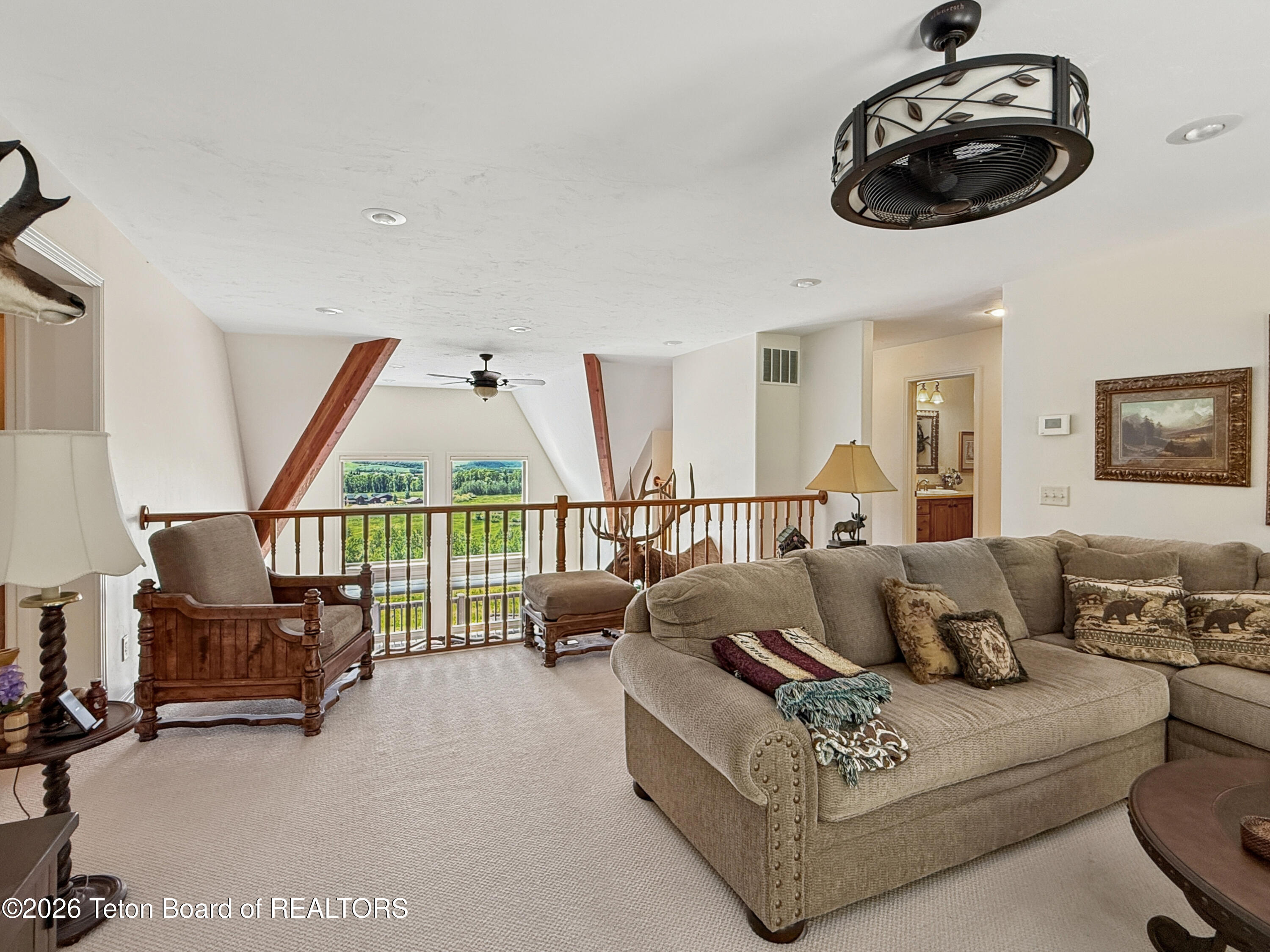 275 WOODLAND Drive