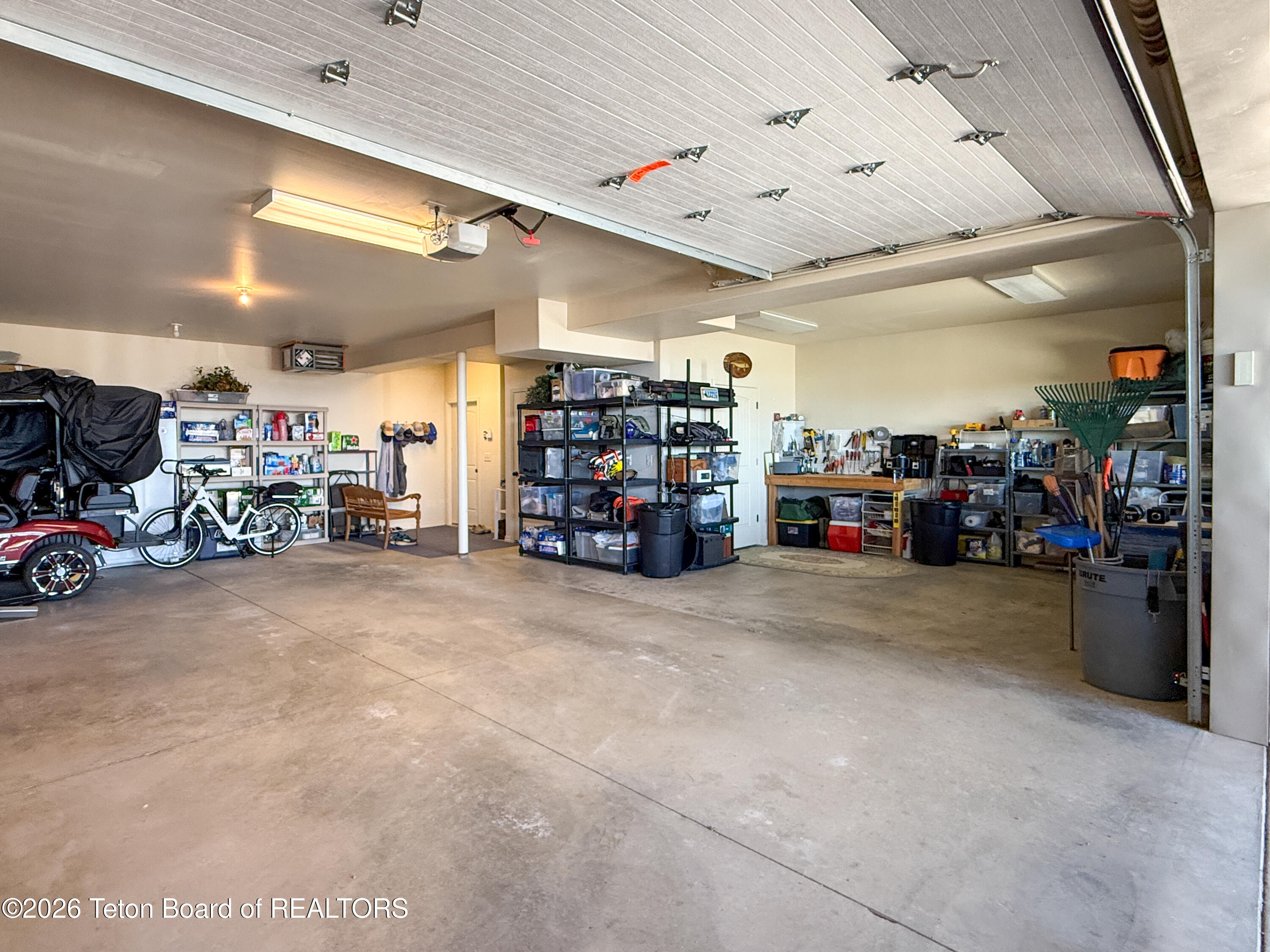 275 WOODLAND Drive