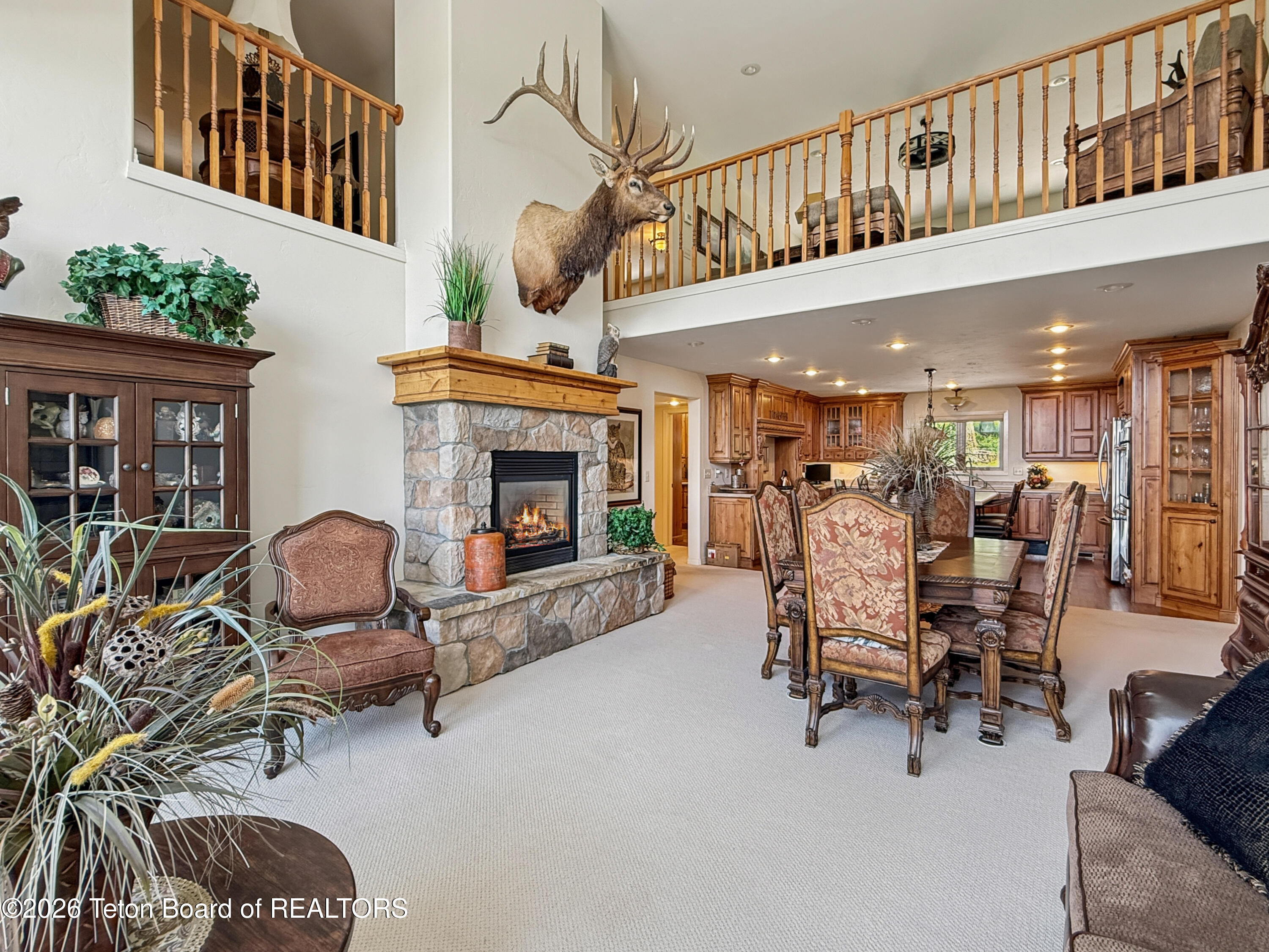 275 WOODLAND Drive