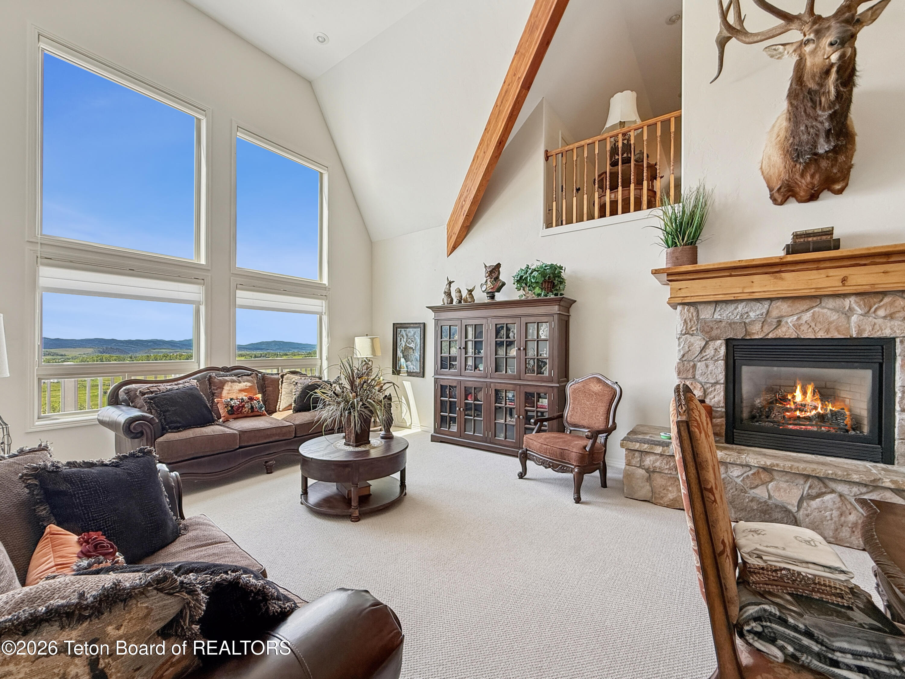 275 WOODLAND Drive