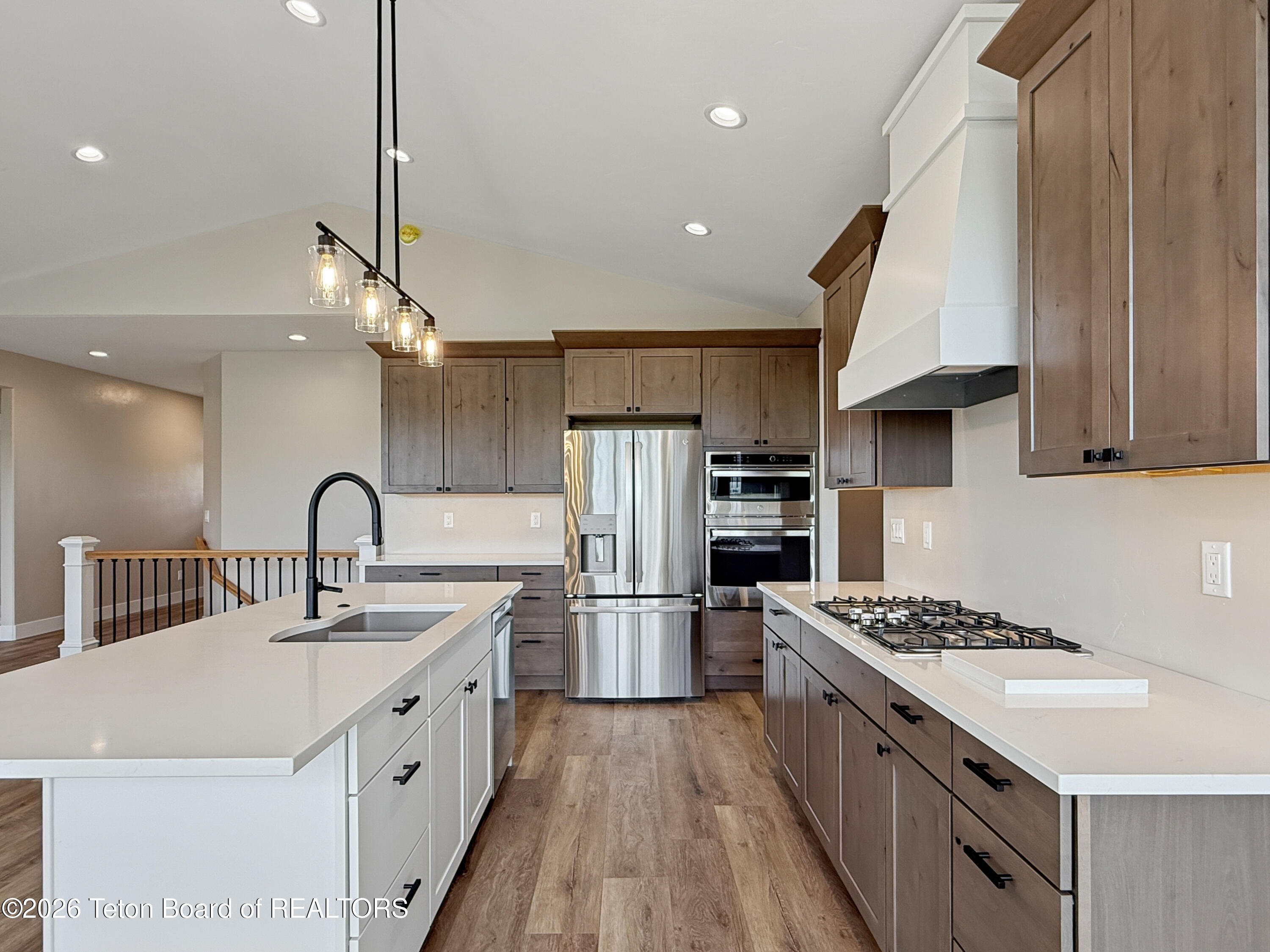 127 E PAPWORTH Lane