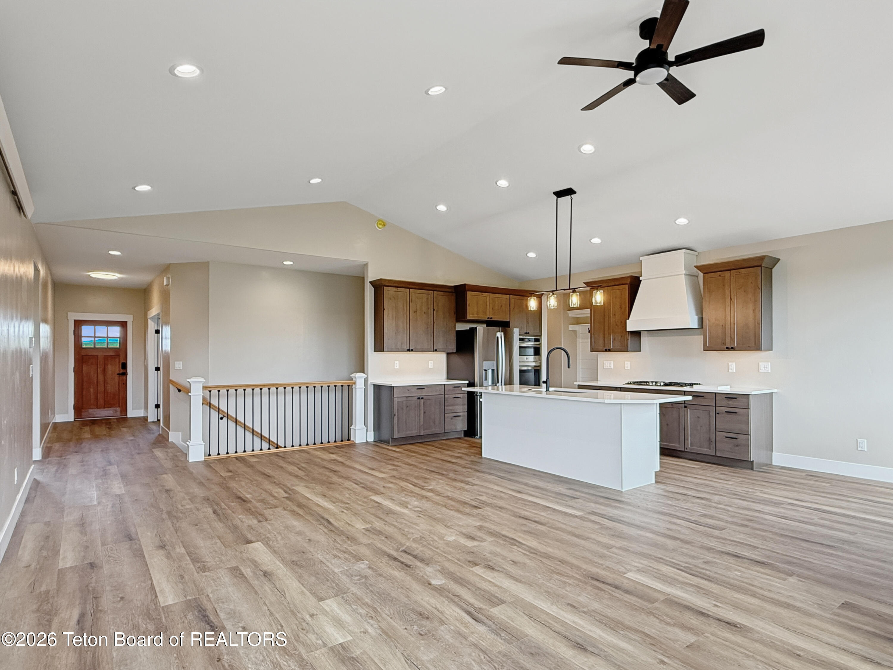 127 E PAPWORTH Lane