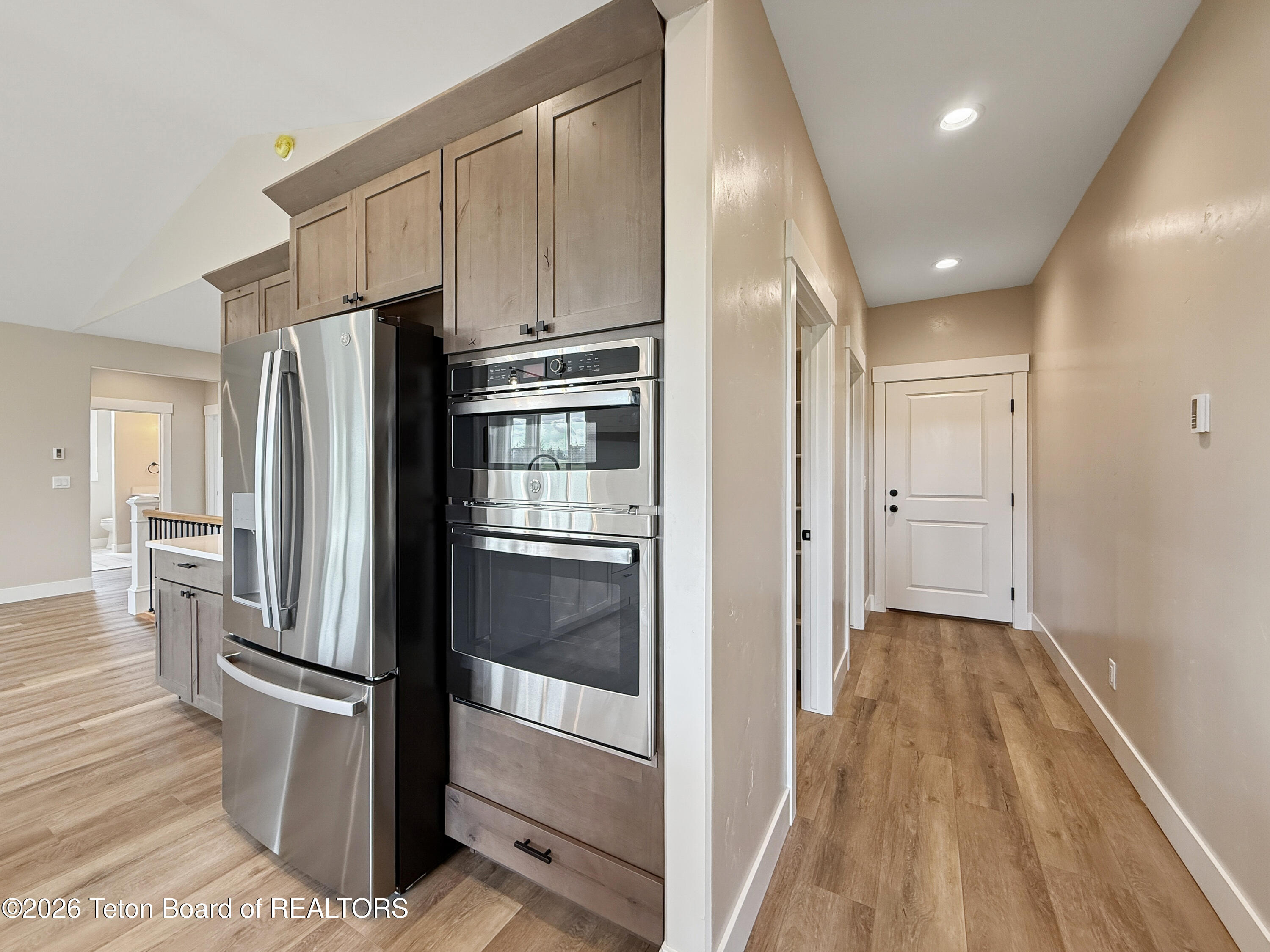 127 E PAPWORTH Lane