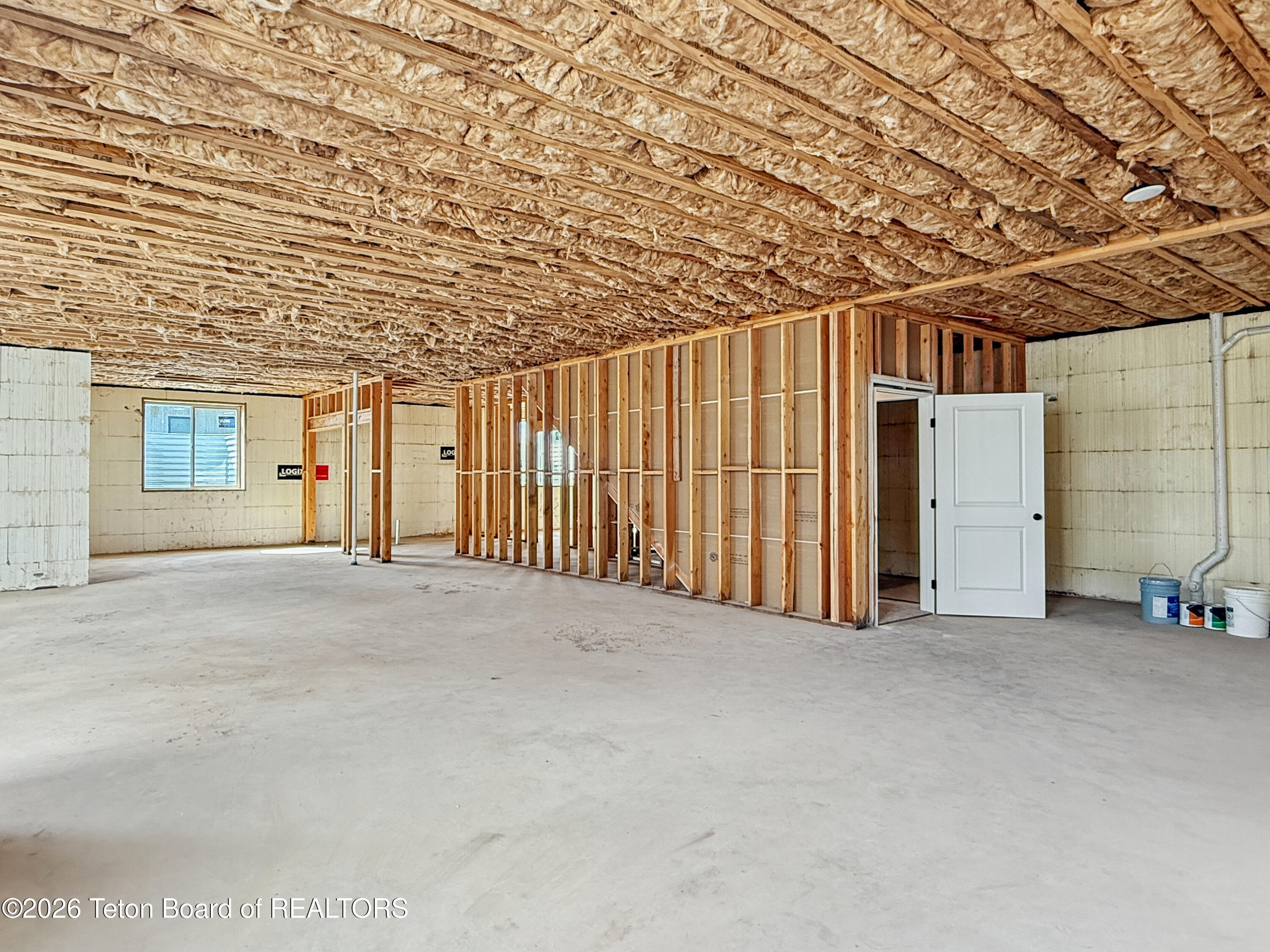 127 E PAPWORTH Lane