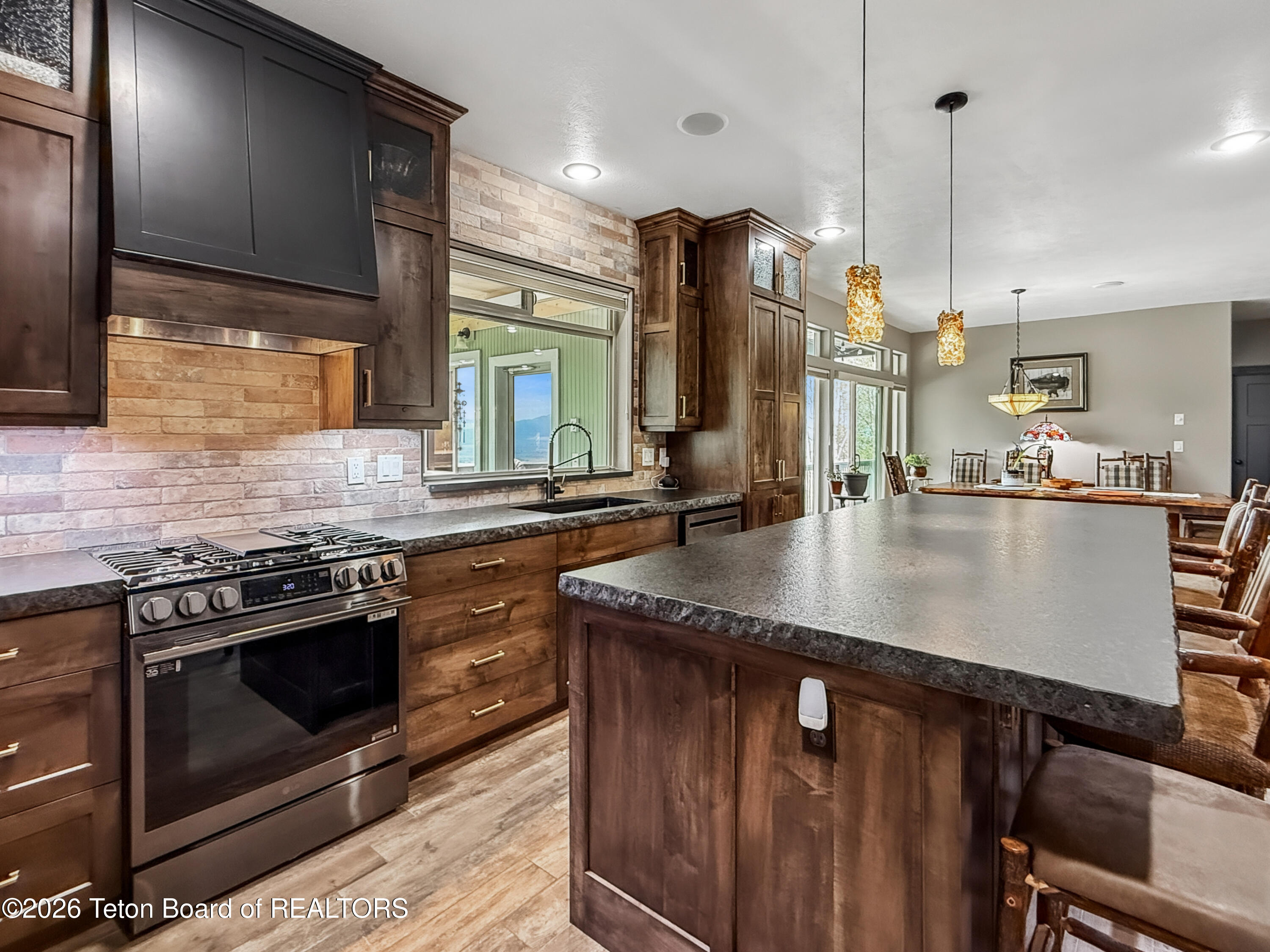 397 DOGWOOD Drive