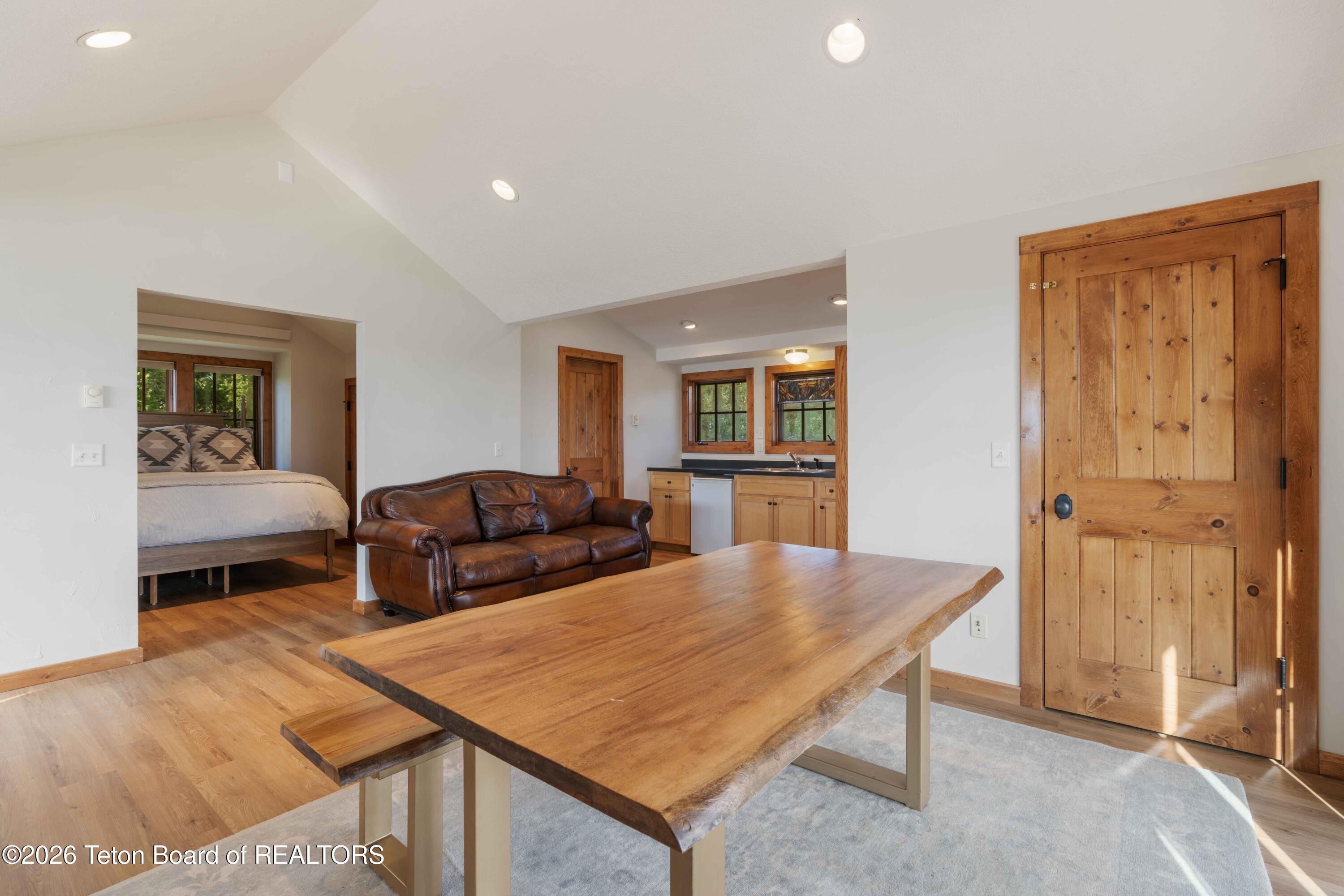 3100 GROVER DRY FARM RD
