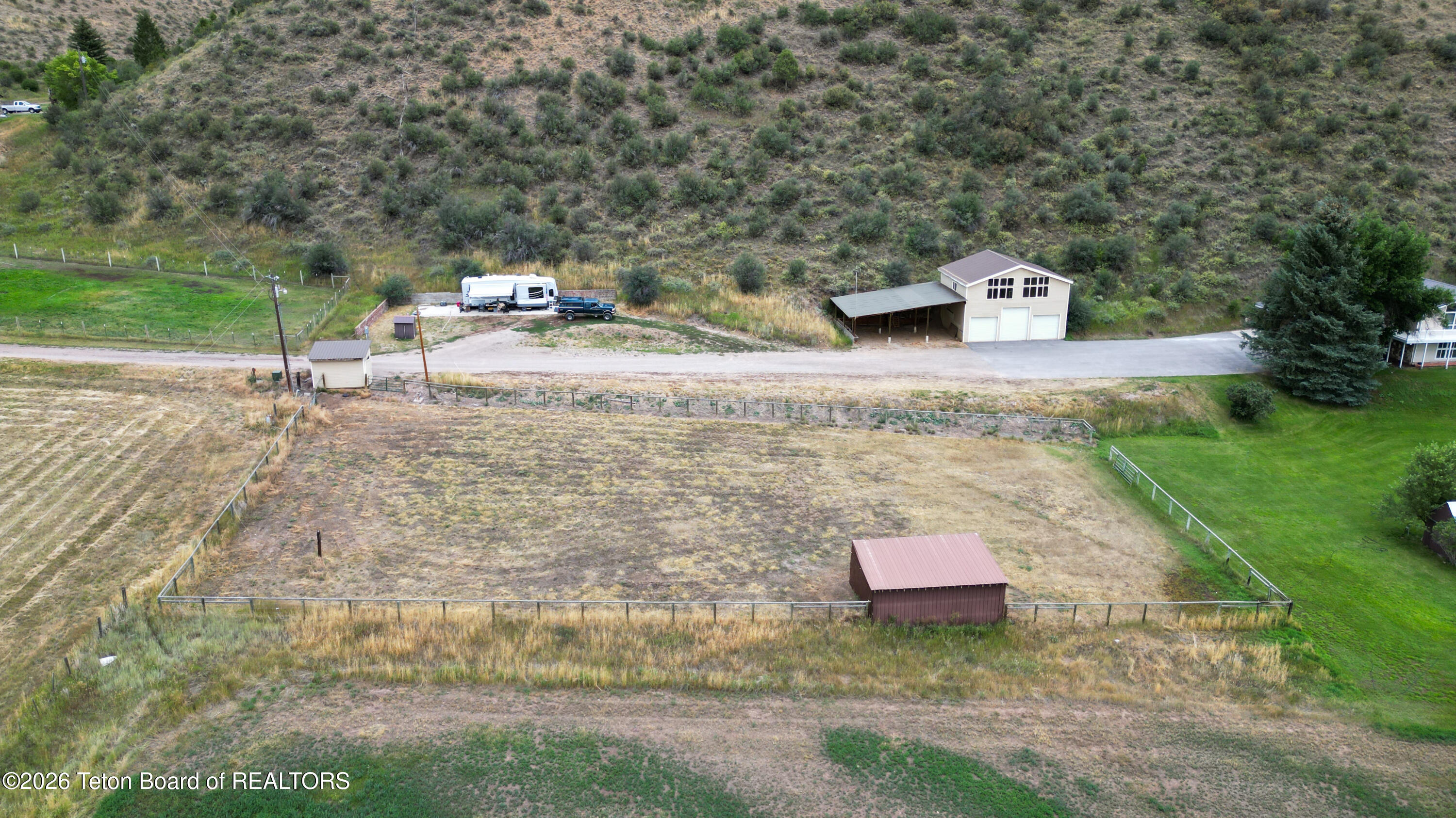 870 SKYVIEW Lane