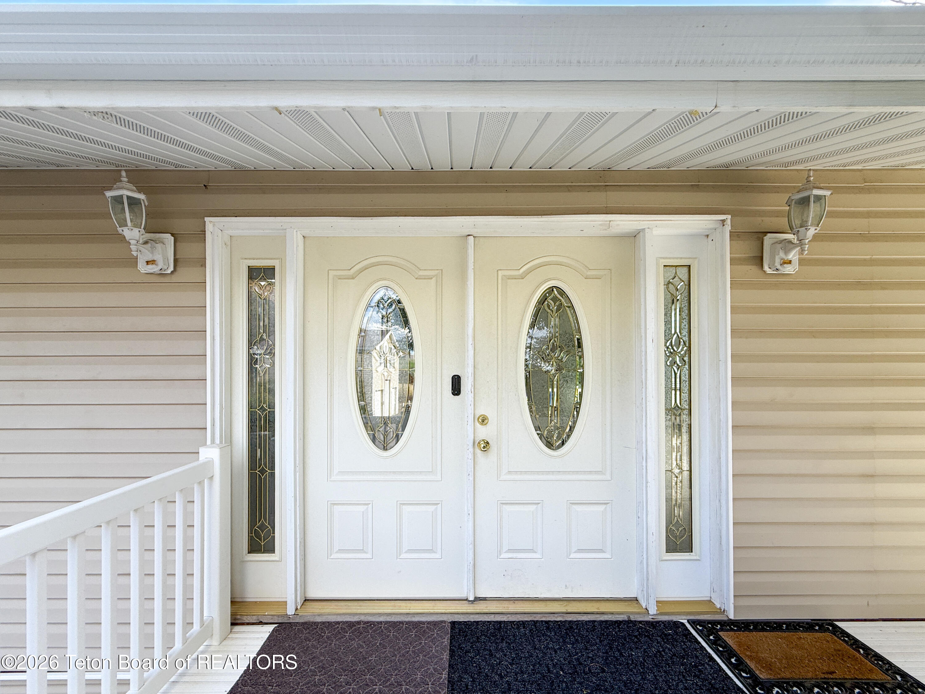 870 SKYVIEW Lane