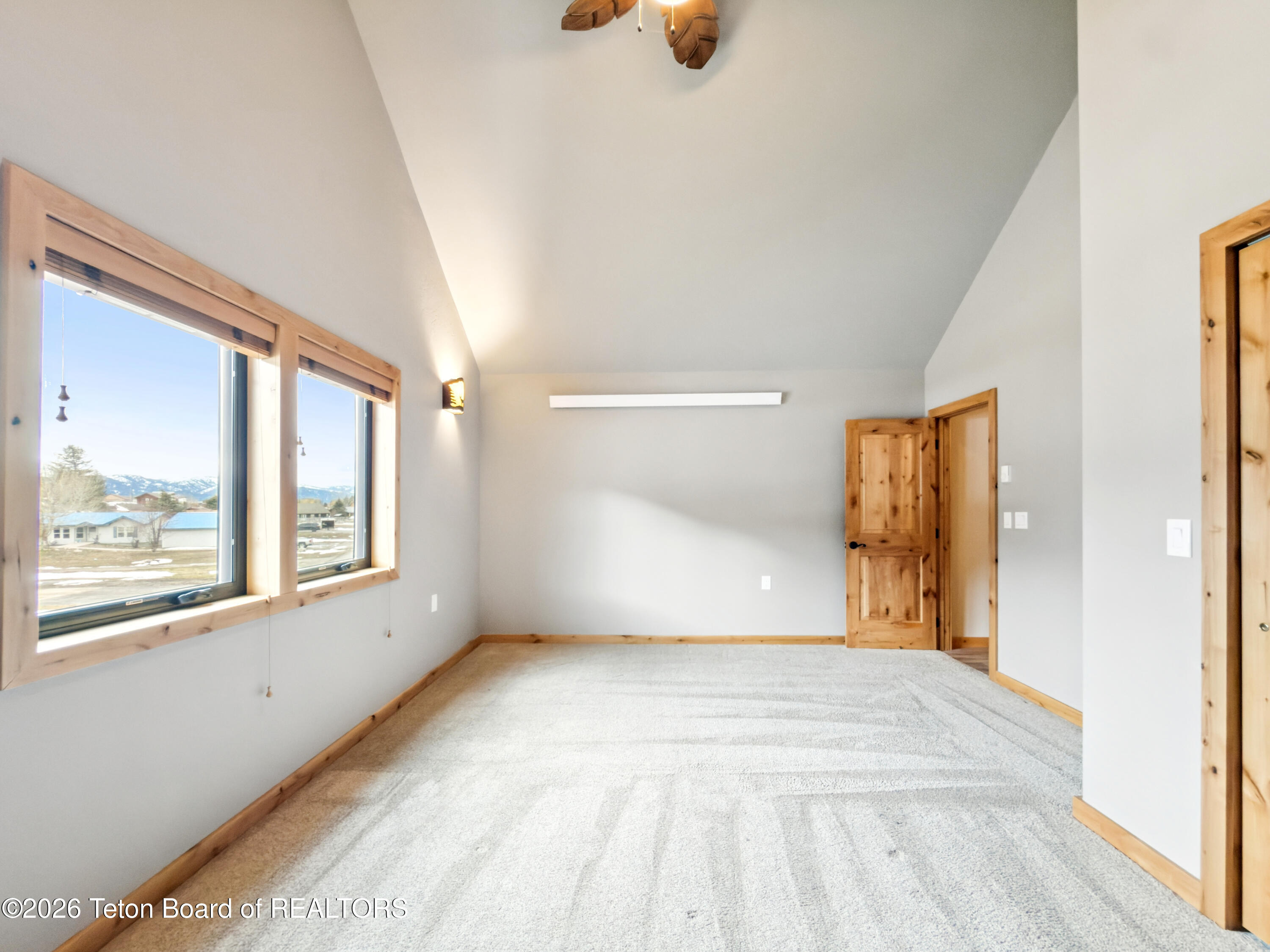 513 THREE RIVERS Drive