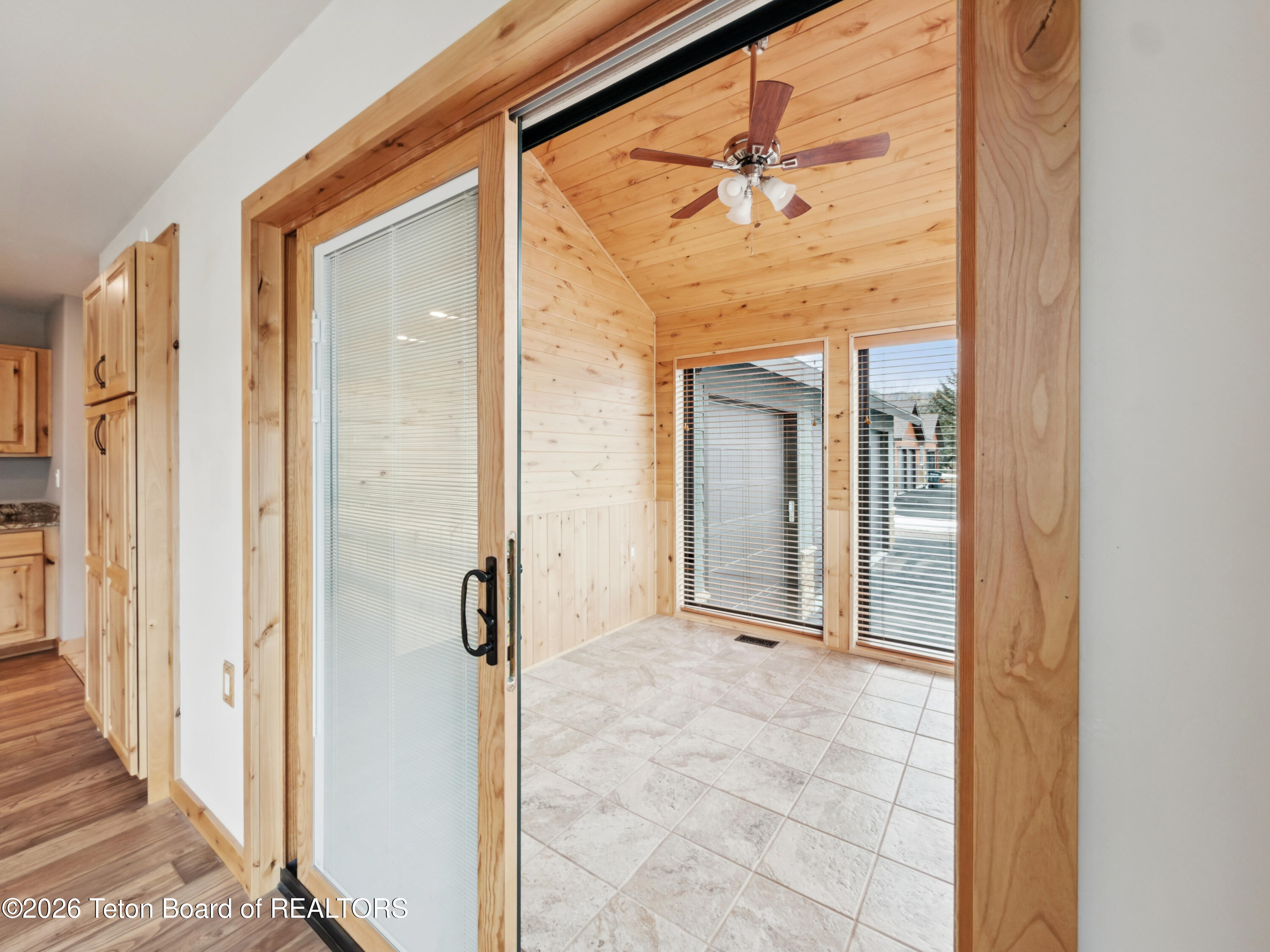 513 THREE RIVERS Drive