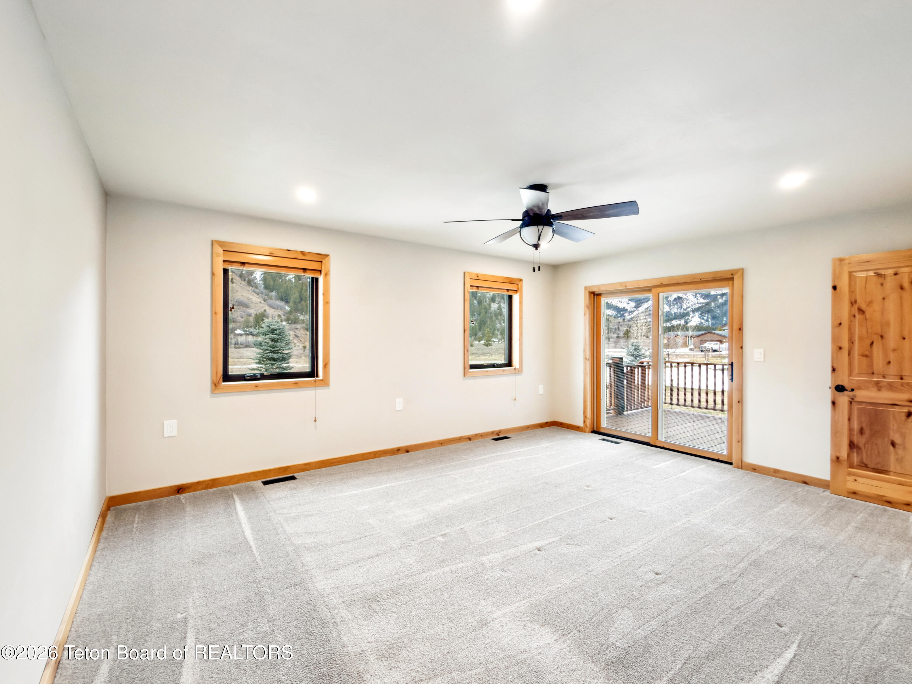 513 THREE RIVERS Drive