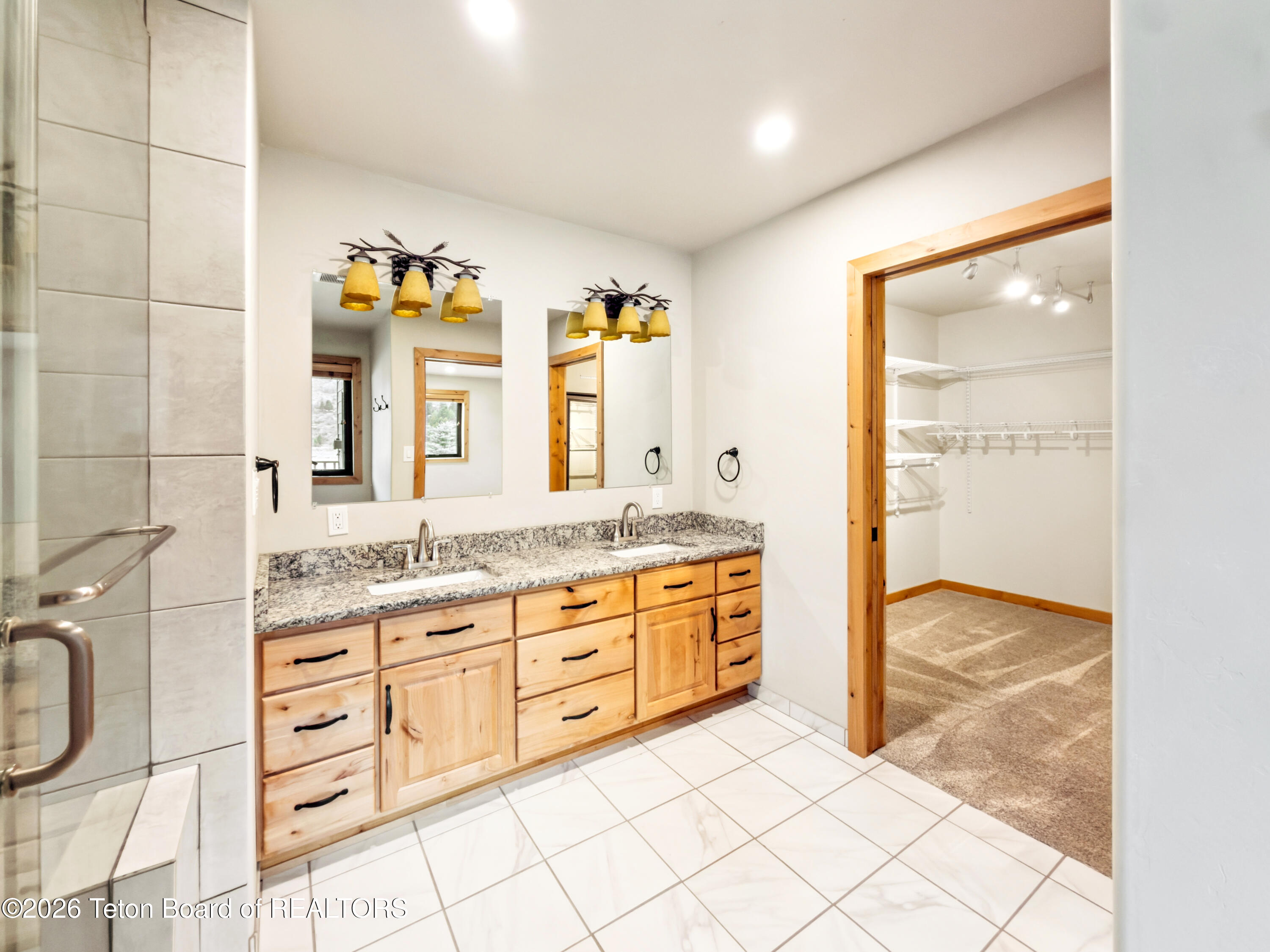 513 THREE RIVERS Drive