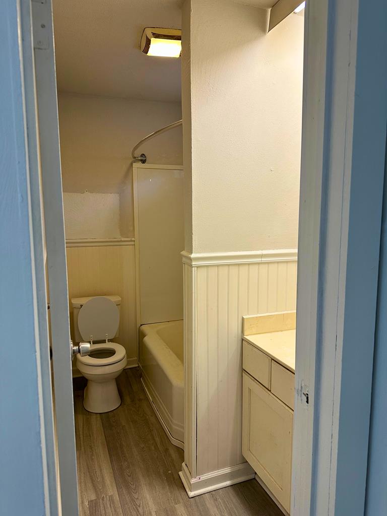 504 Railroad Ave., McCormick