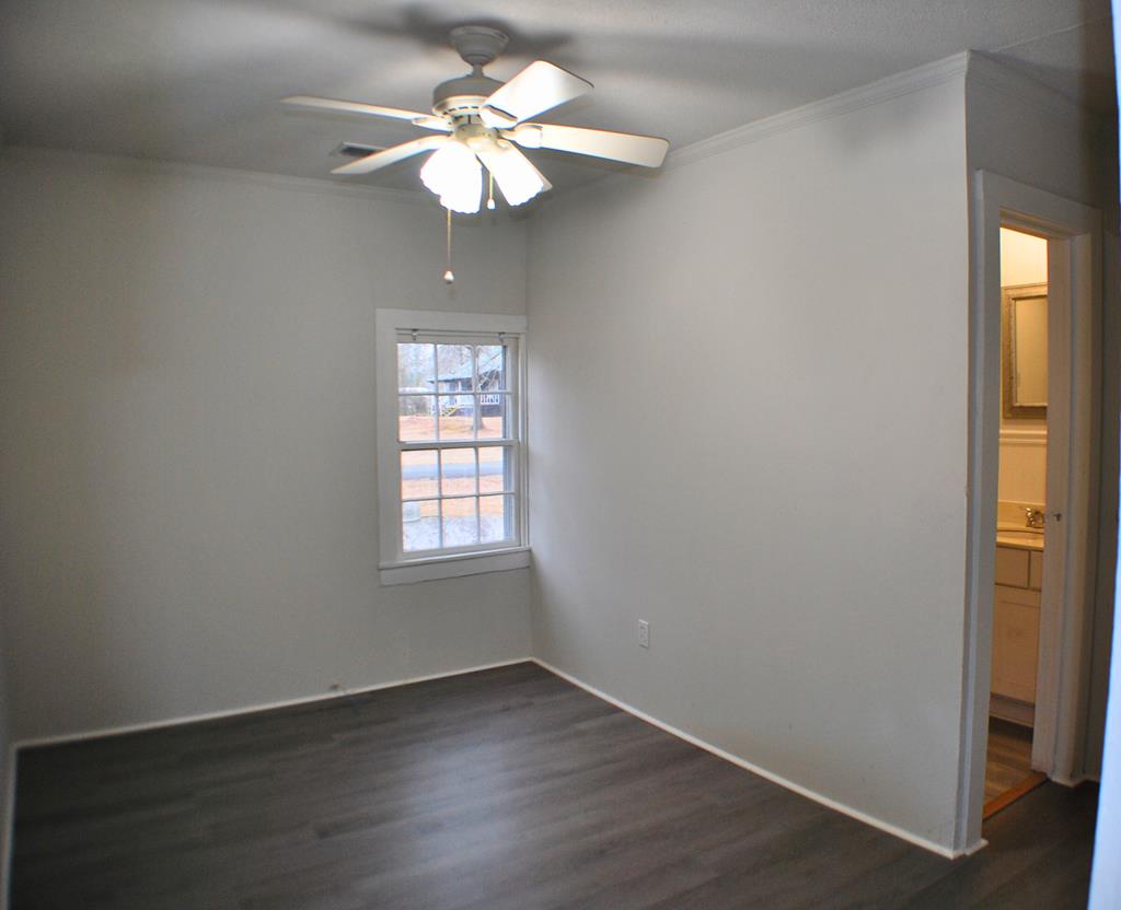 504 Railroad Ave., McCormick