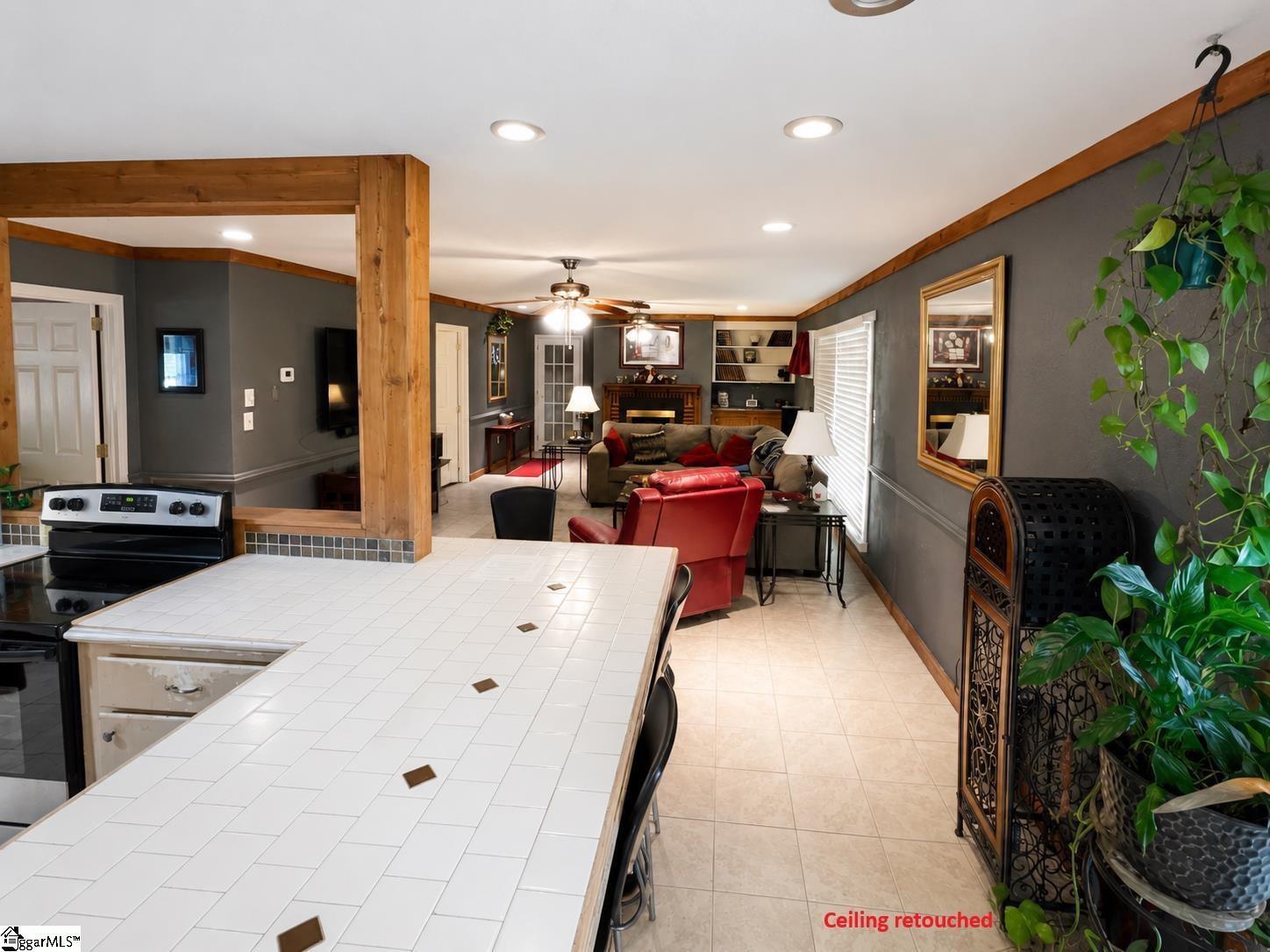 2501 Belaire Circle