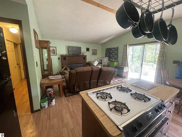 766 E County Rd 612