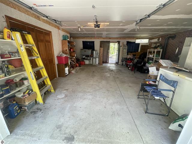 766 E County Rd 612